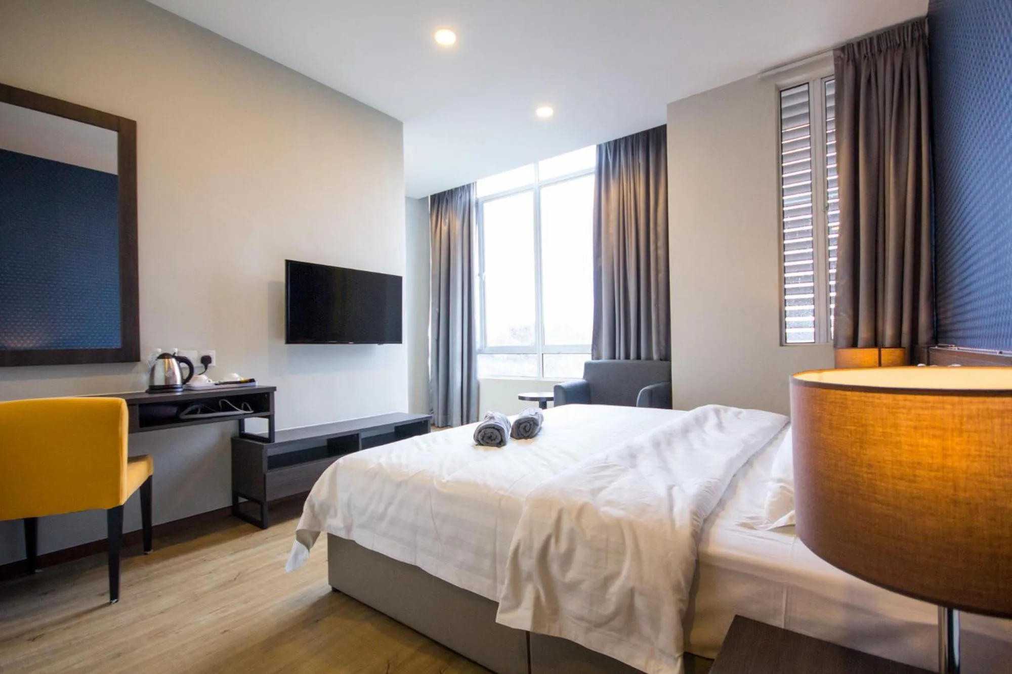 Photo of the whole room, Bed in OMG Hotel