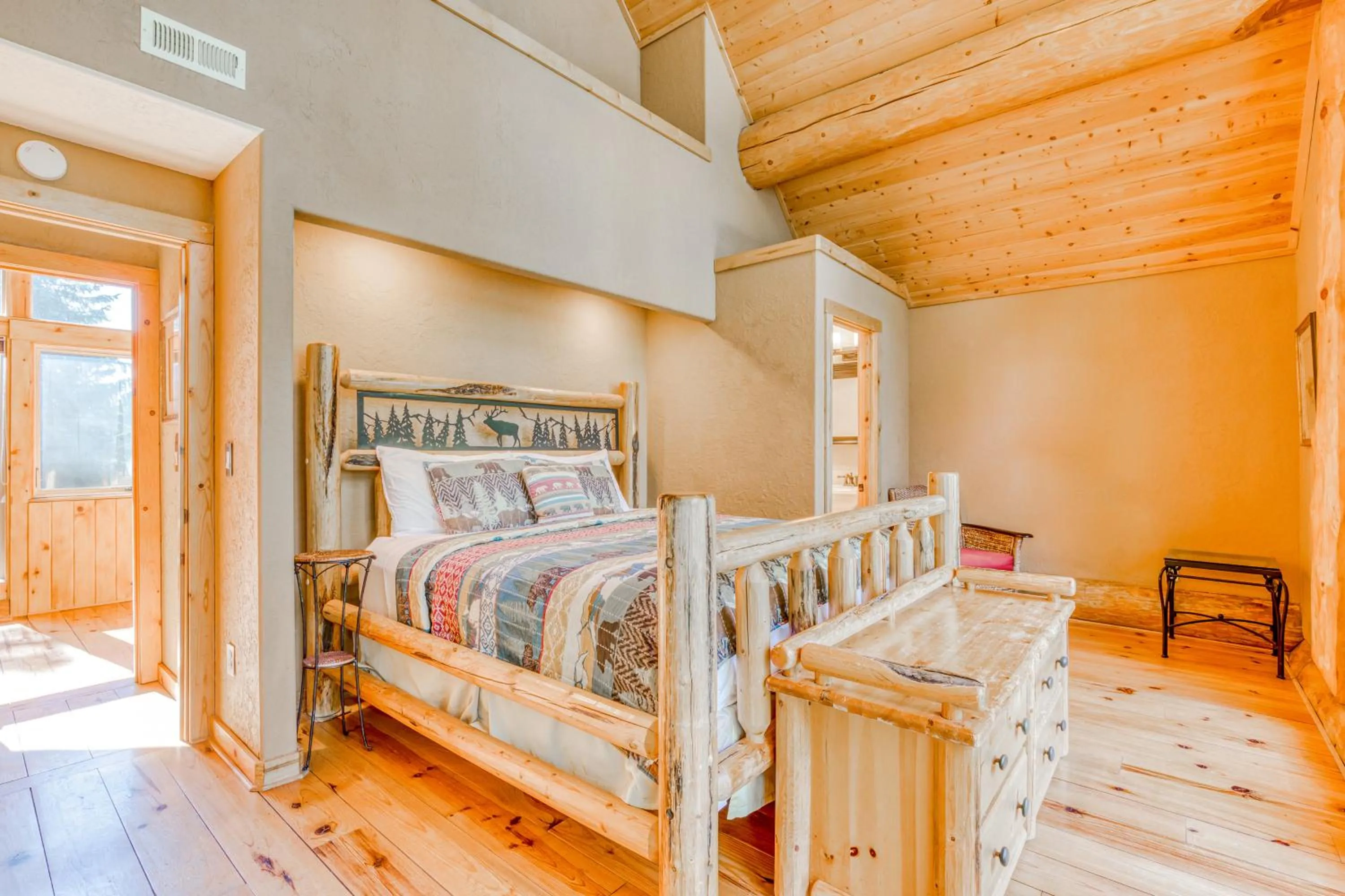 Bed in Skiing Bear Chalet