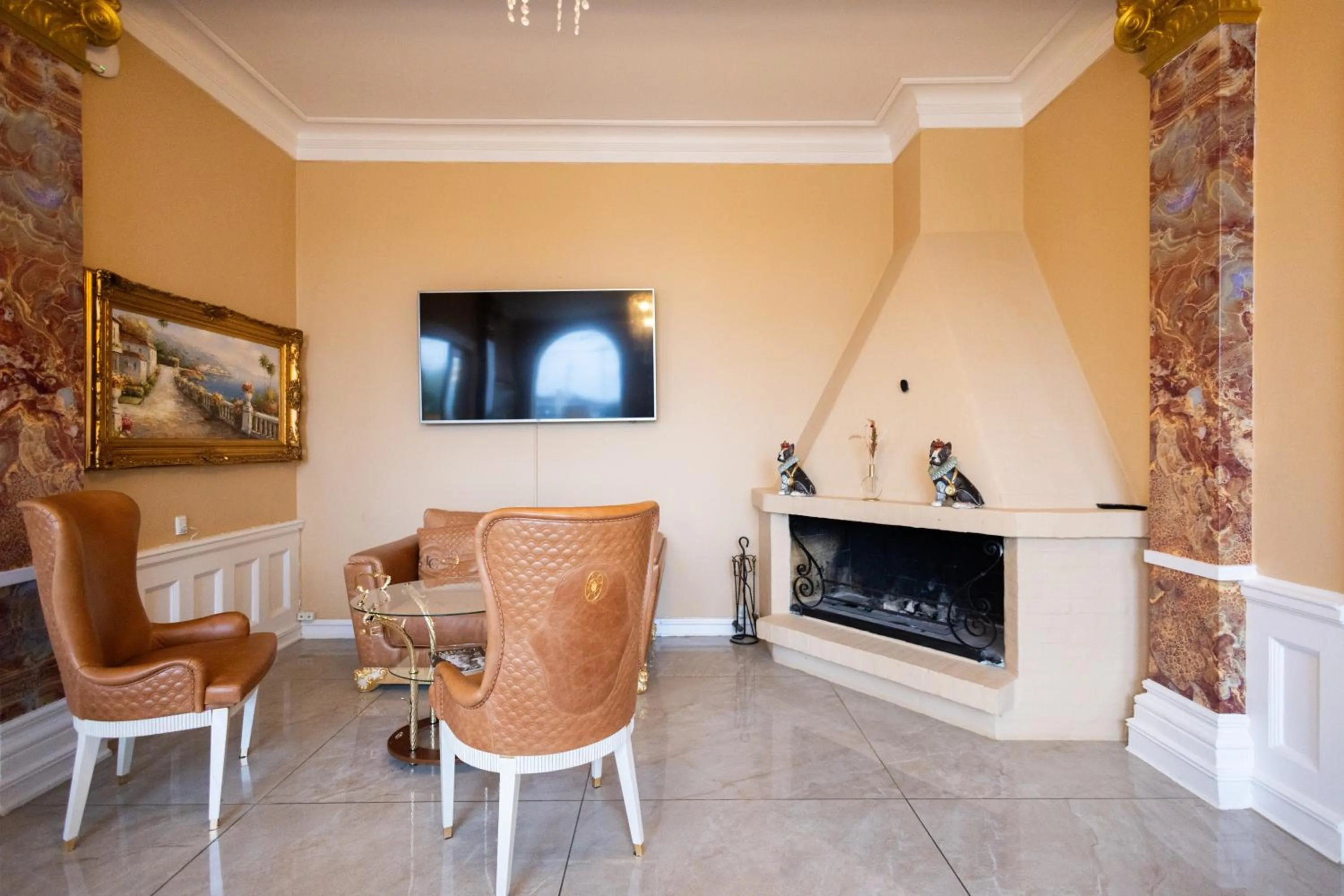 Living room in Milling Hotel Plaza