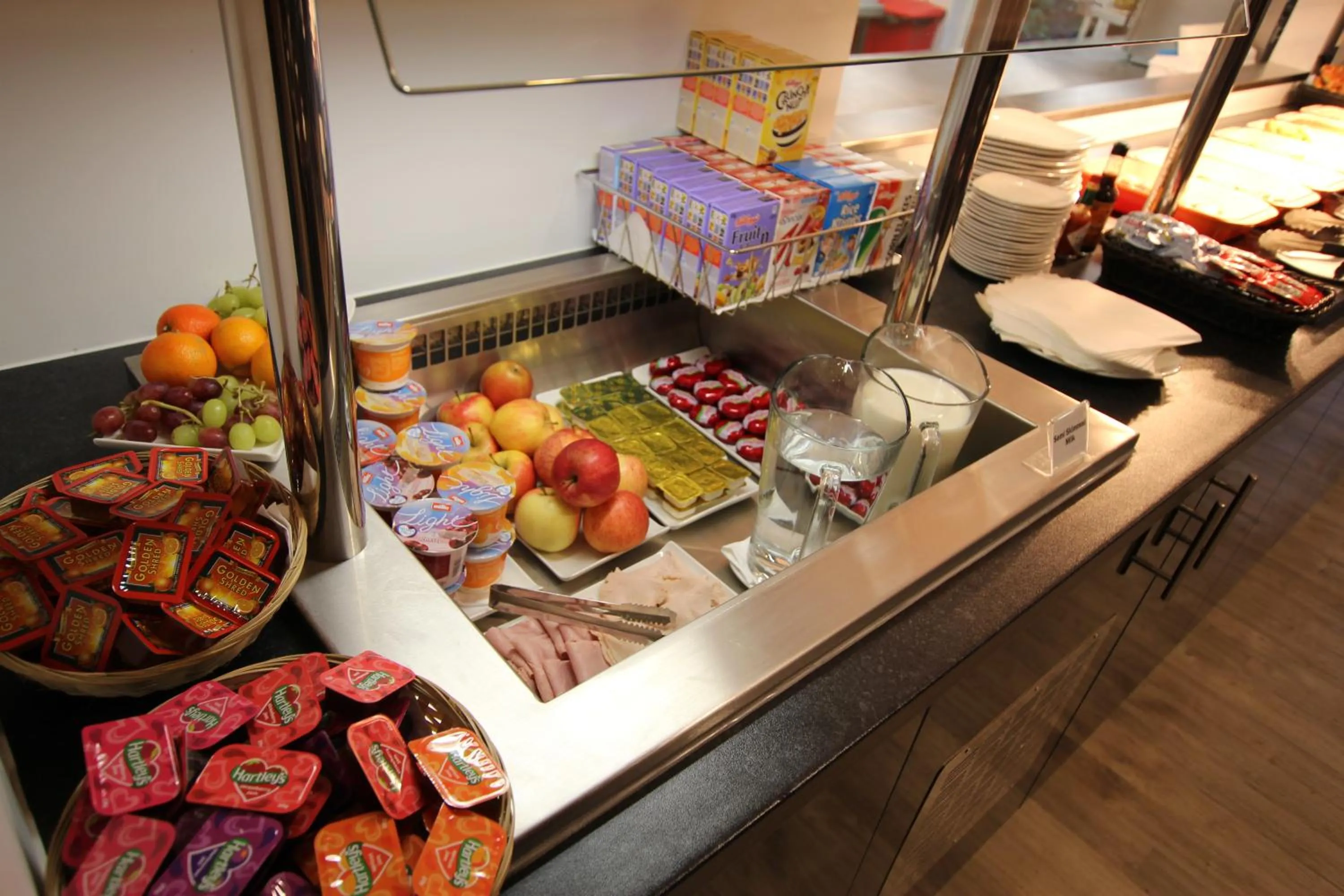 Food in Ramada Oxford