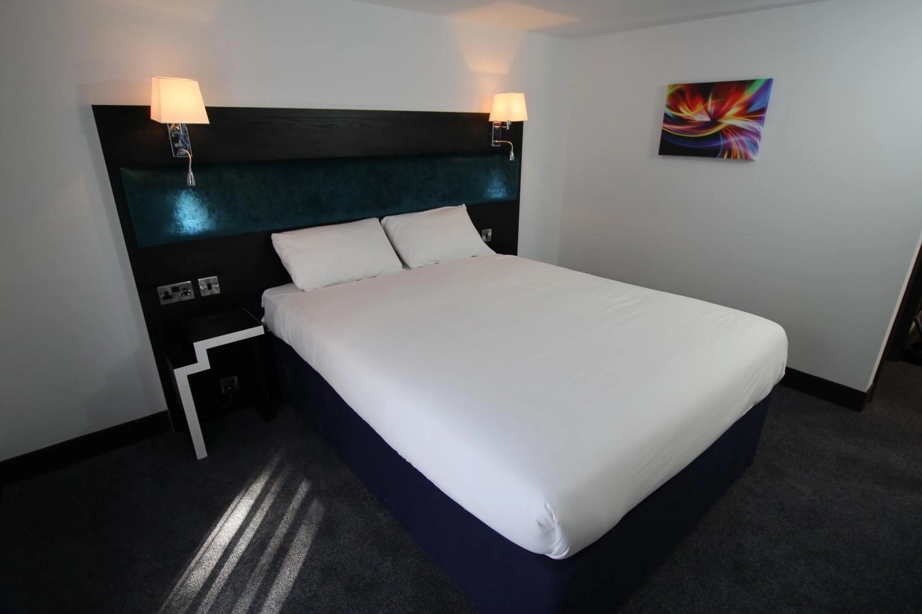 Bedroom, Bed in Ramada Oxford