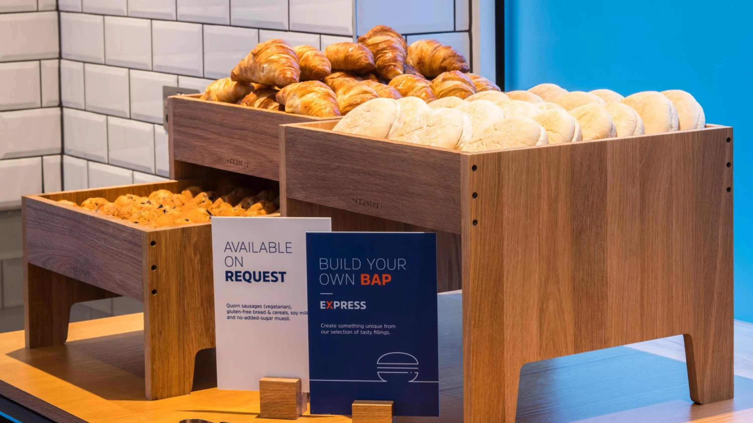 Breakfast in Holiday Inn Express Oxford Kassam Stadium by IHG