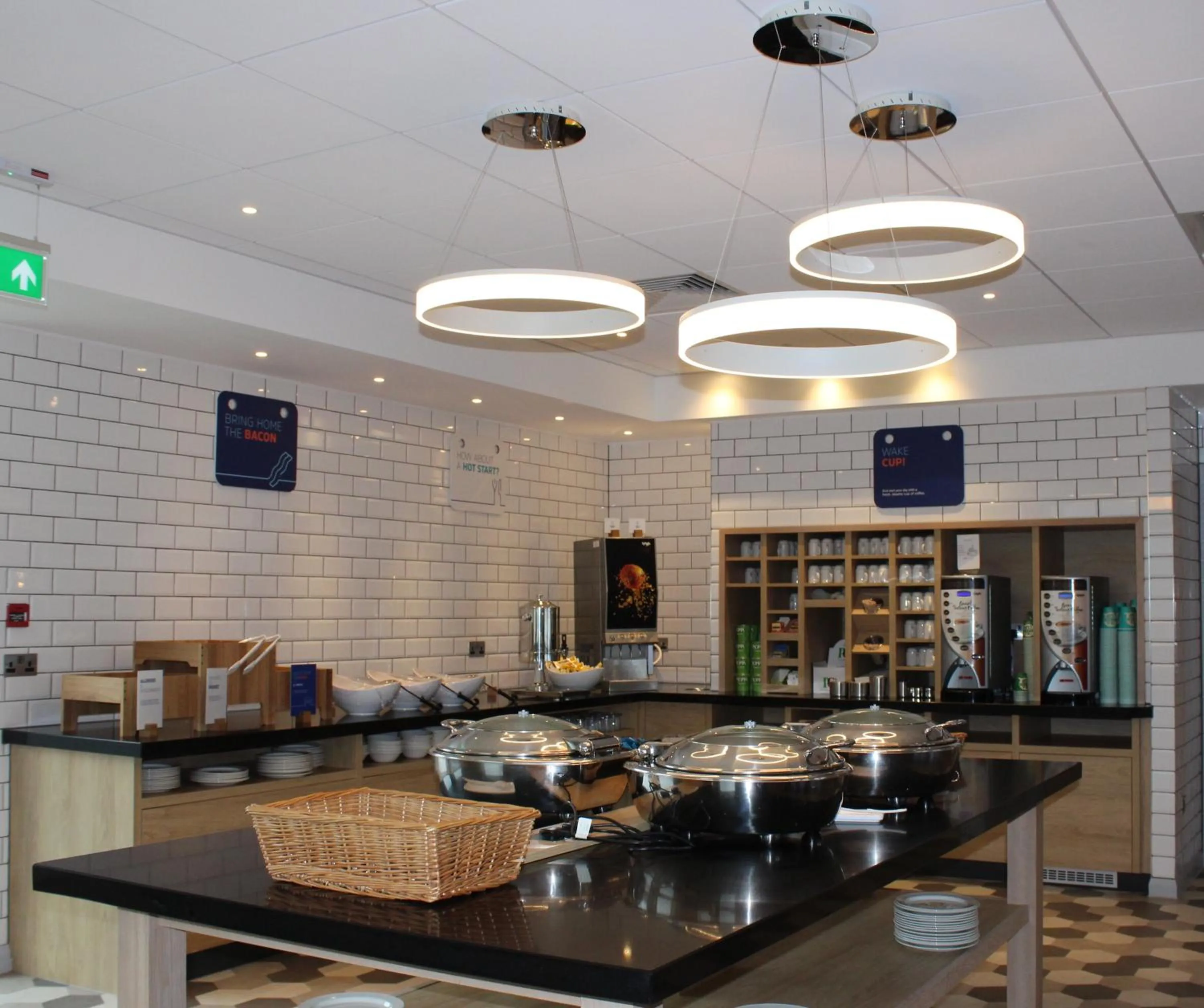 Breakfast in Holiday Inn Express Oxford Kassam Stadium by IHG