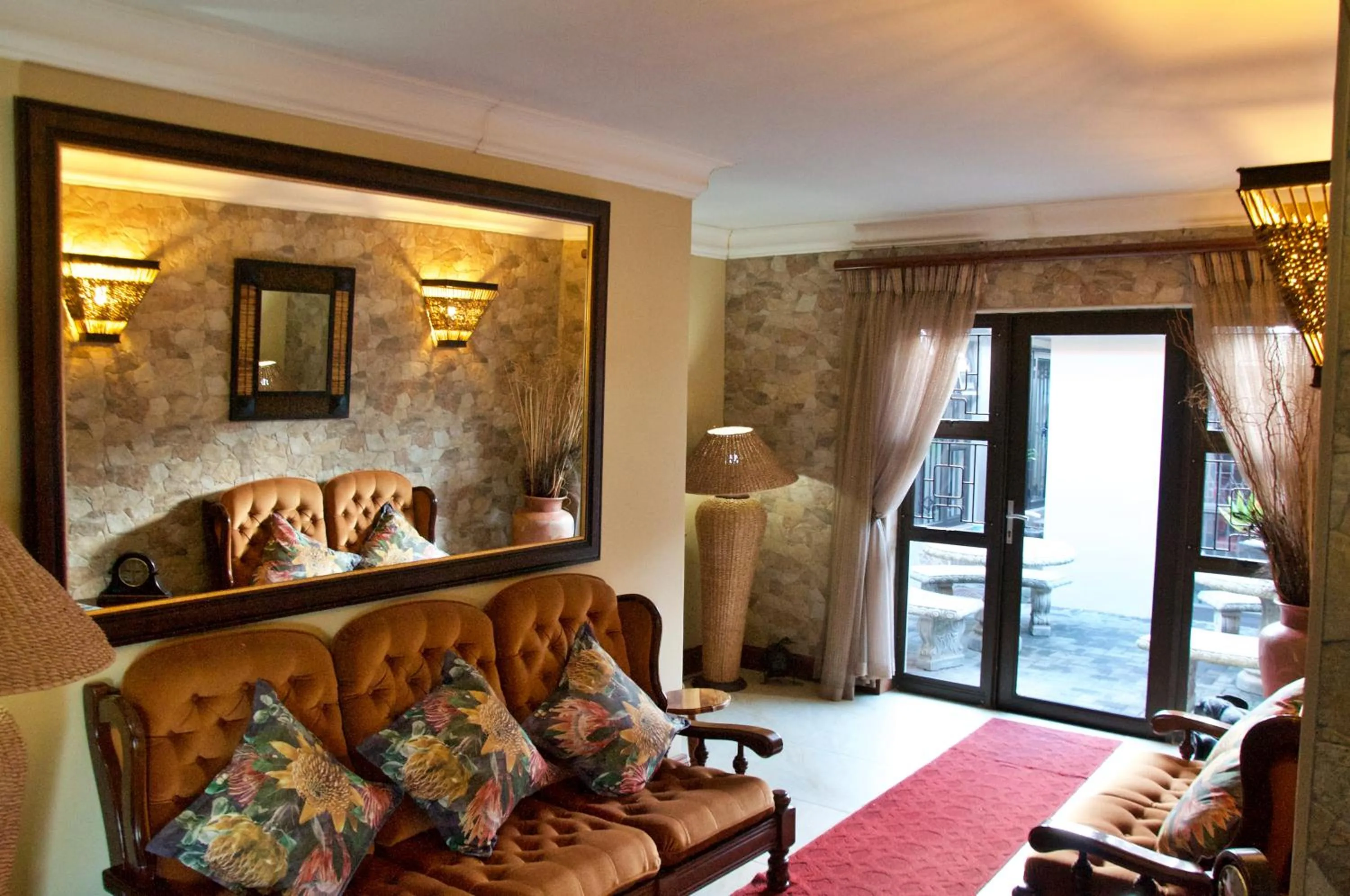 Property building in Mi Casa Guest House