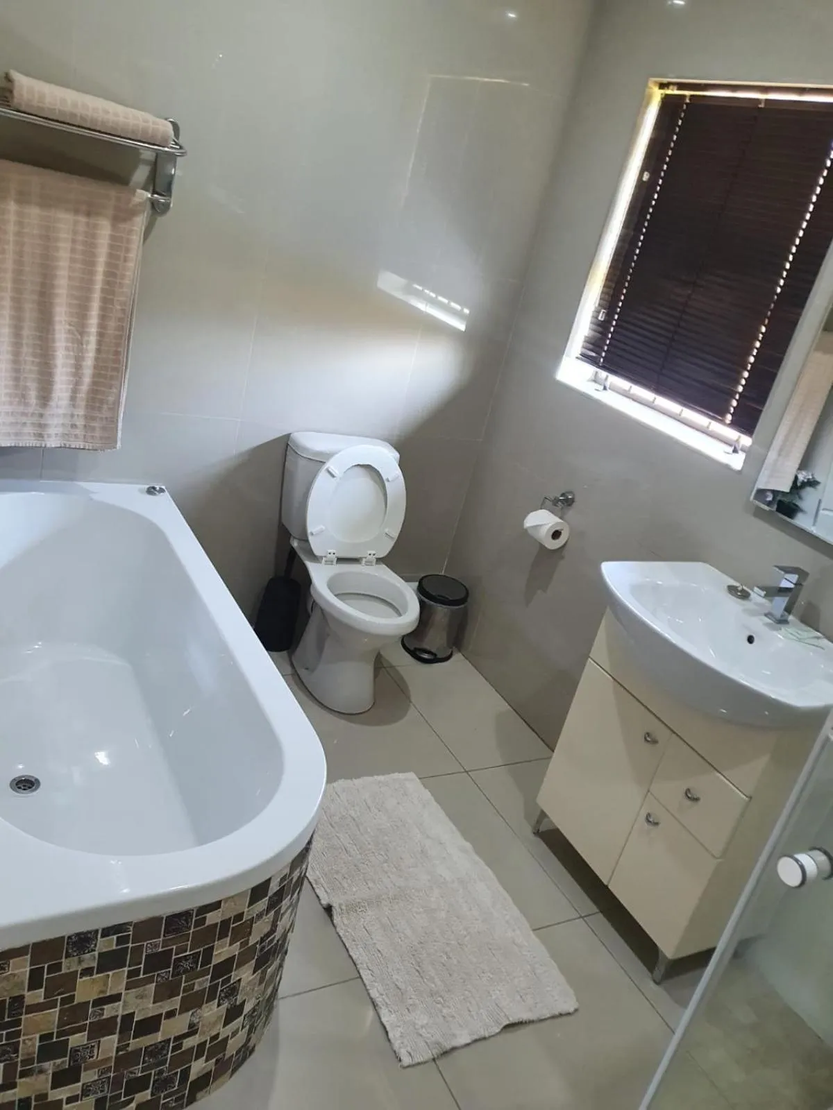 Bathroom in Mi Casa Guest House