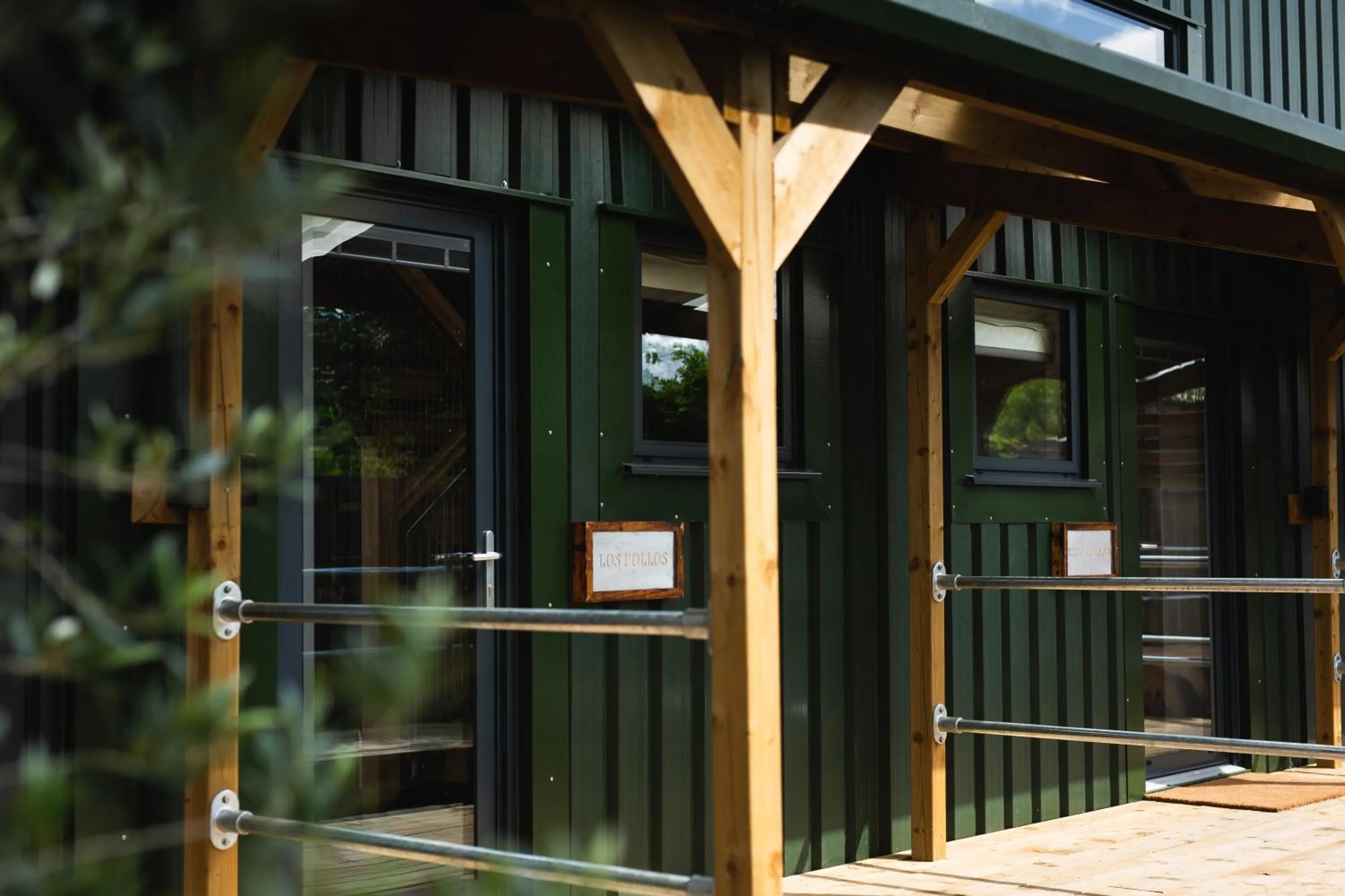Facade/entrance in Owen House Farm