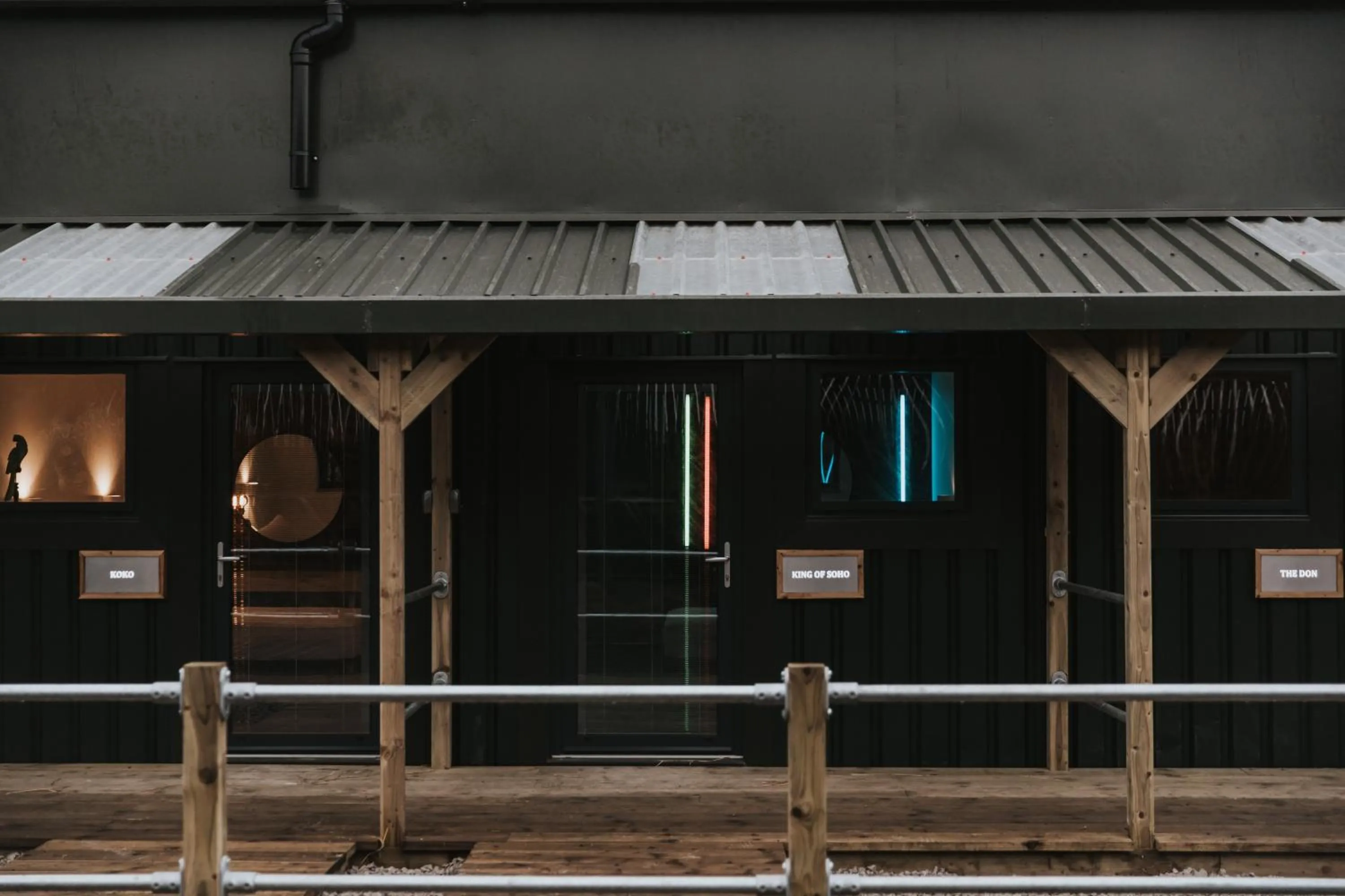 Facade/entrance in Owen House Farm