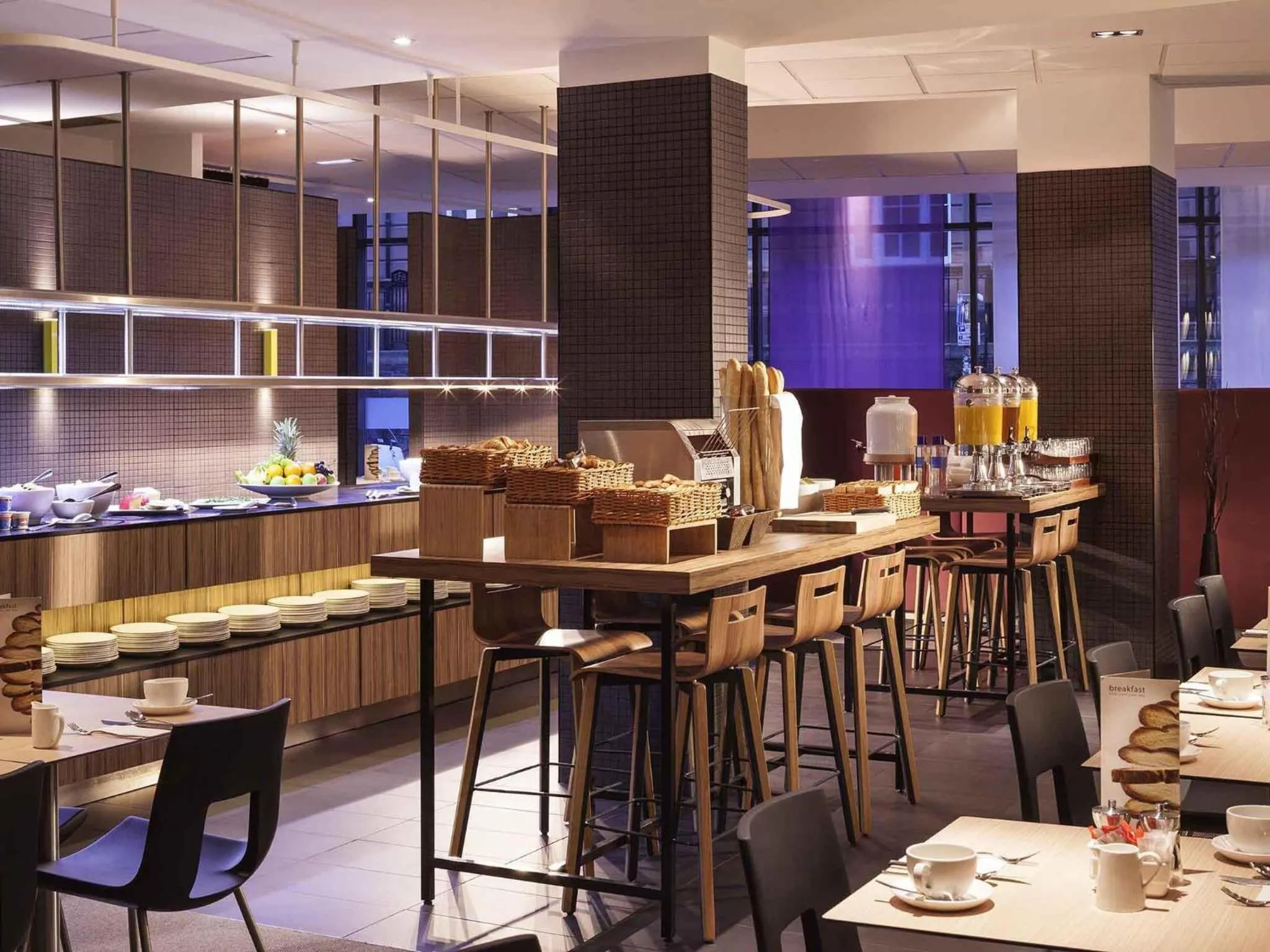 Restaurant/places to eat in Novotel Edinburgh Centre