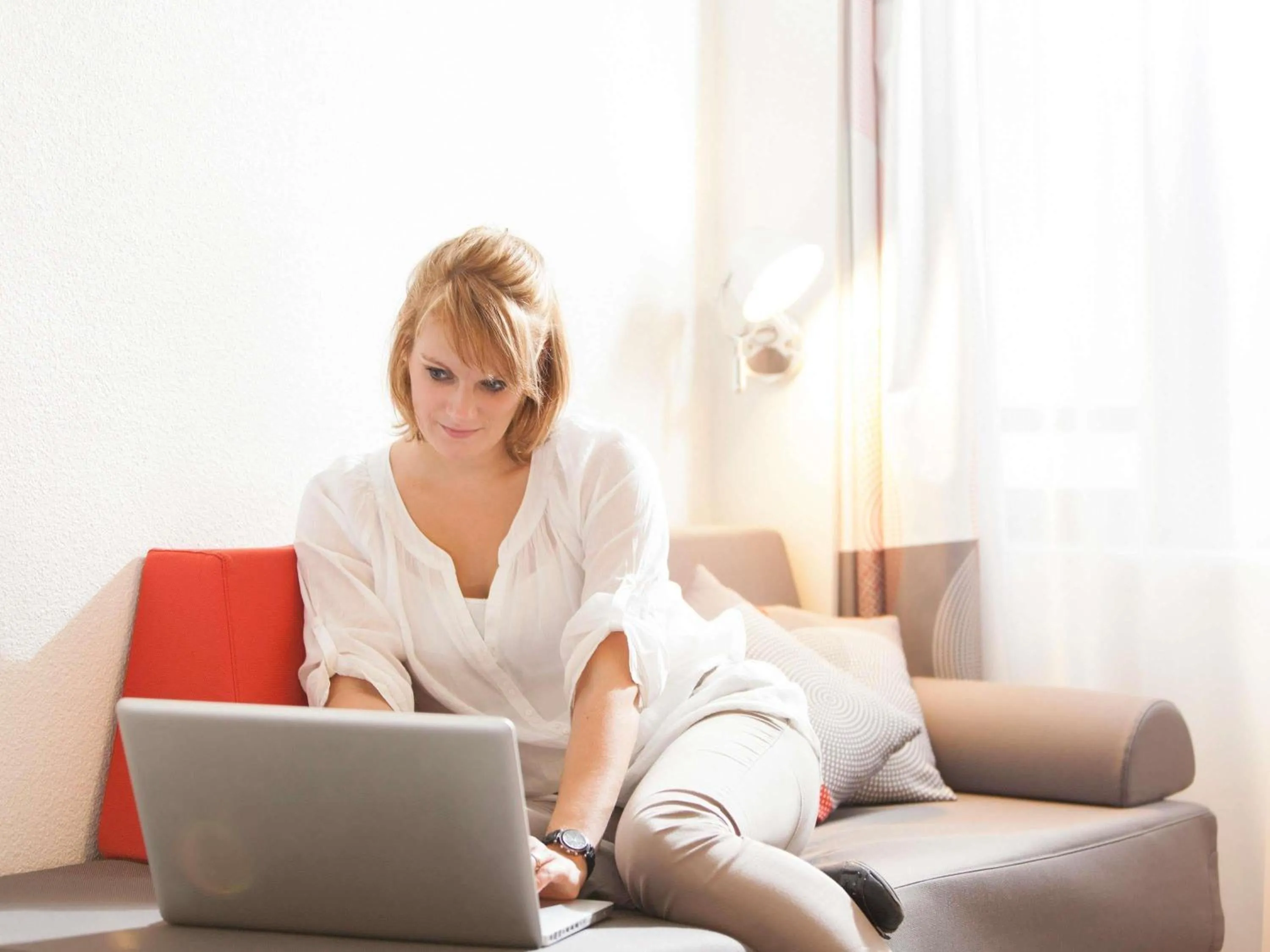 Bedroom in Novotel Edinburgh Centre