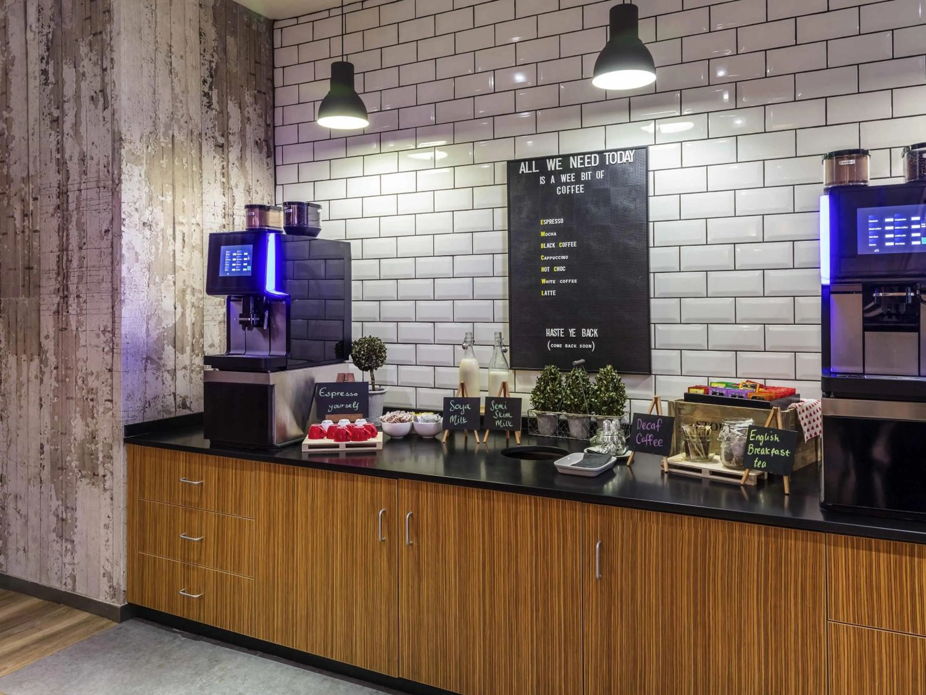 Restaurant/places to eat in Novotel Edinburgh Centre