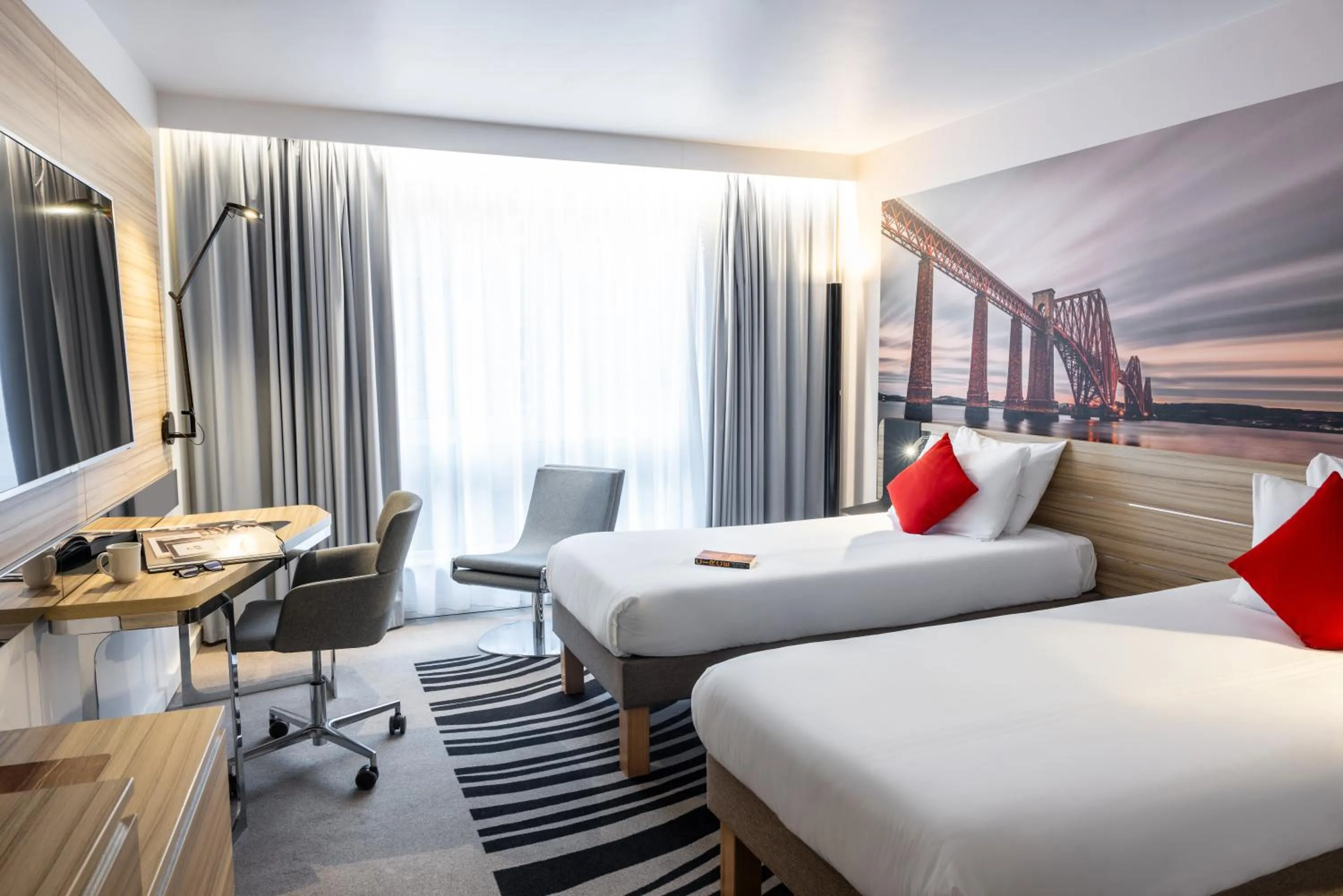 Bed in Novotel Edinburgh Centre