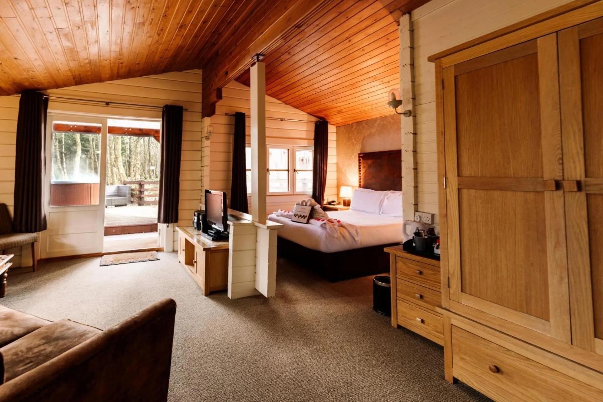 Bedroom, Bed in Chevin Country Park Hotel & Spa