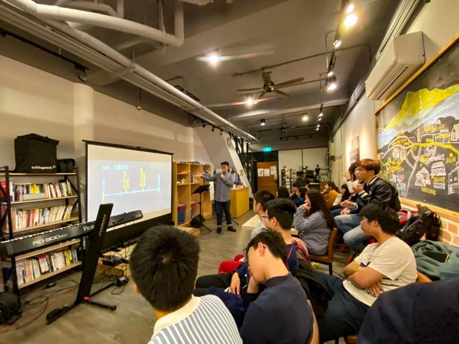 People in 淡水民宿-台北Yes Hotel