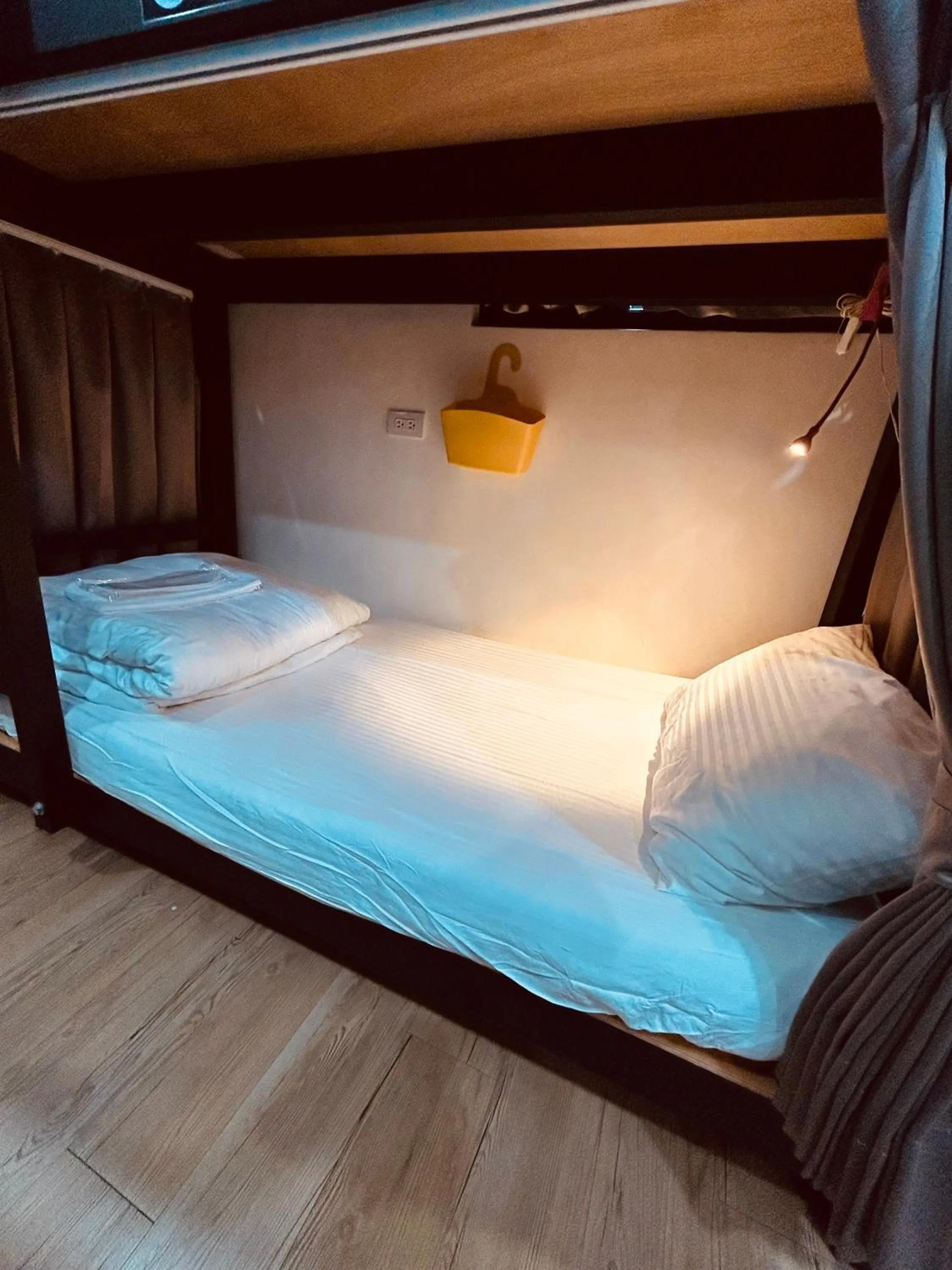 bunk bed, Bed in 淡水民宿-台北Yes Hotel