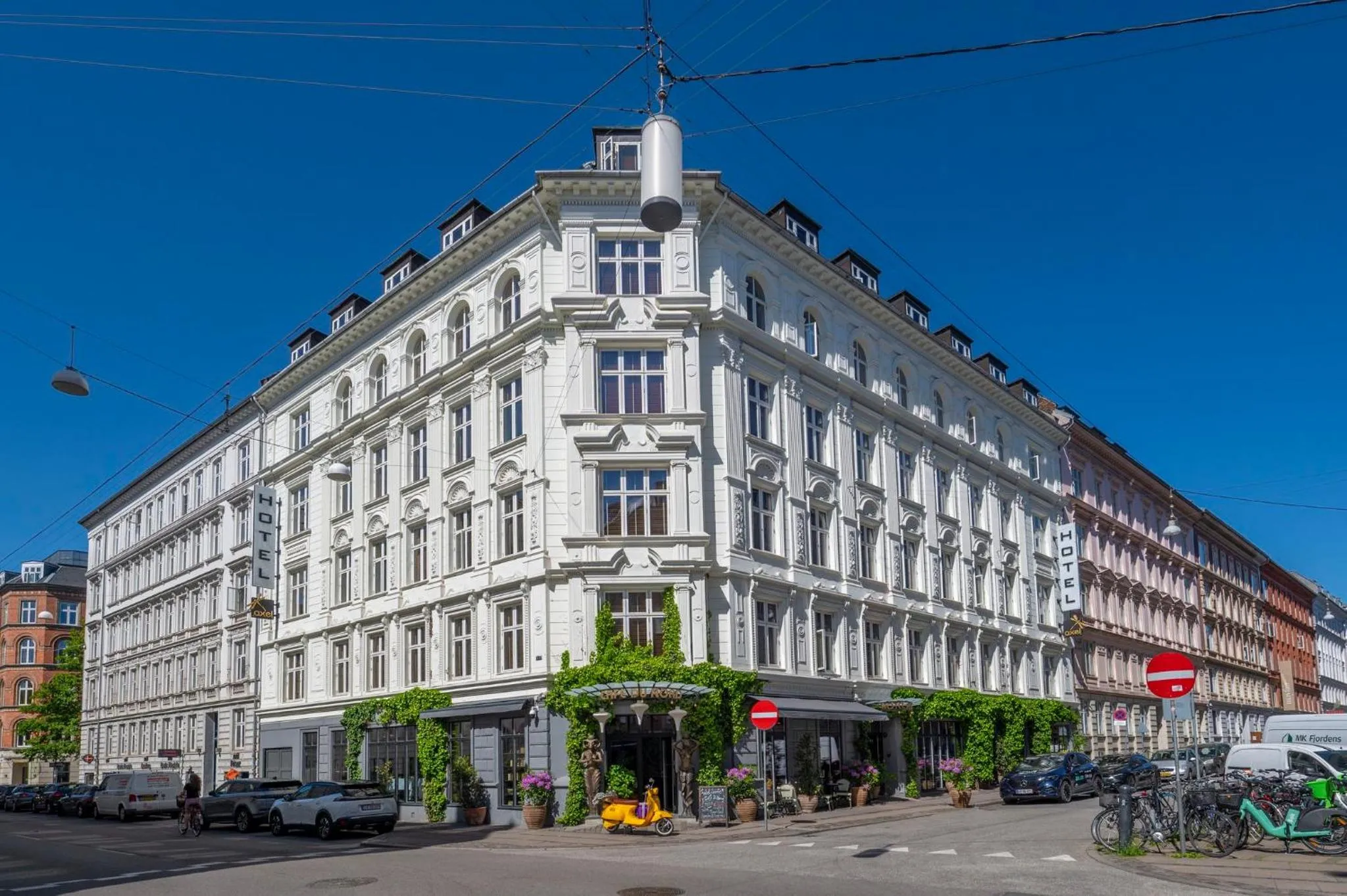 Facade/entrance in Axel Guldsmeden