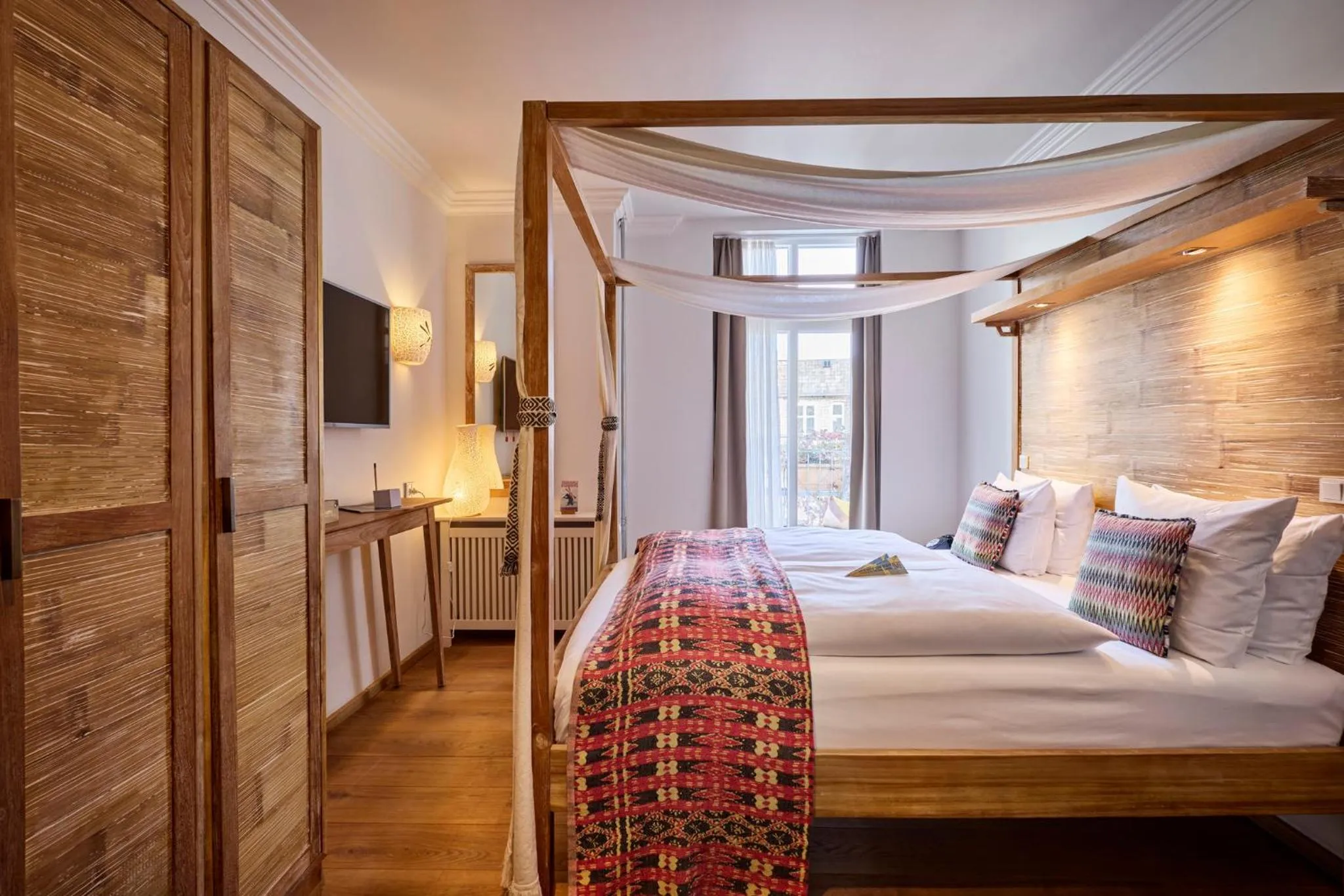 Property building, Bed in Axel Guldsmeden