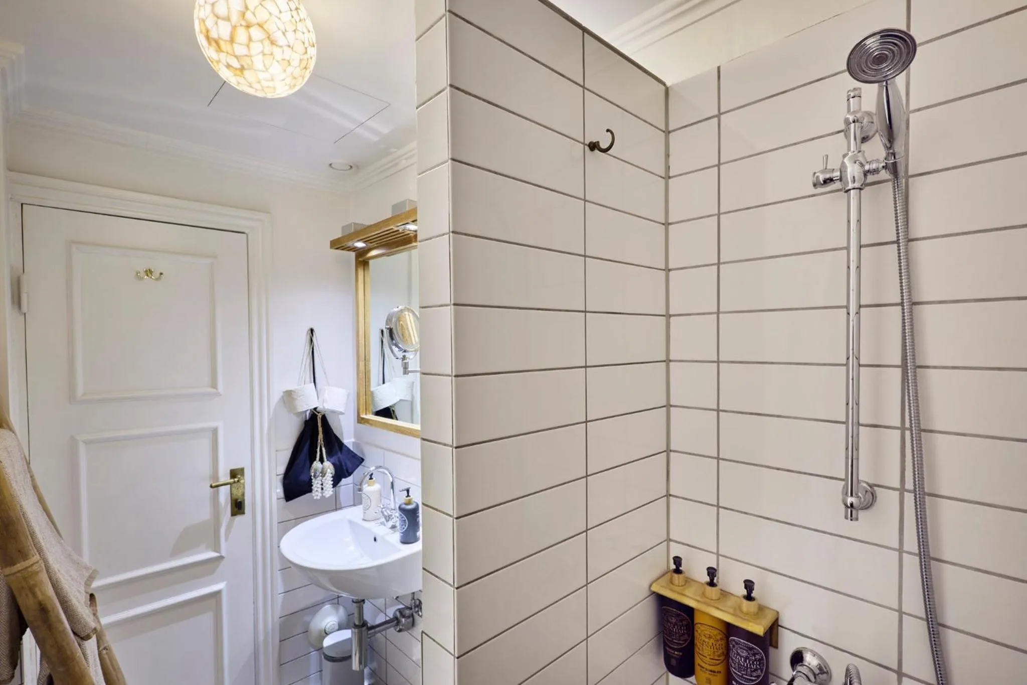 Bathroom in Axel Guldsmeden