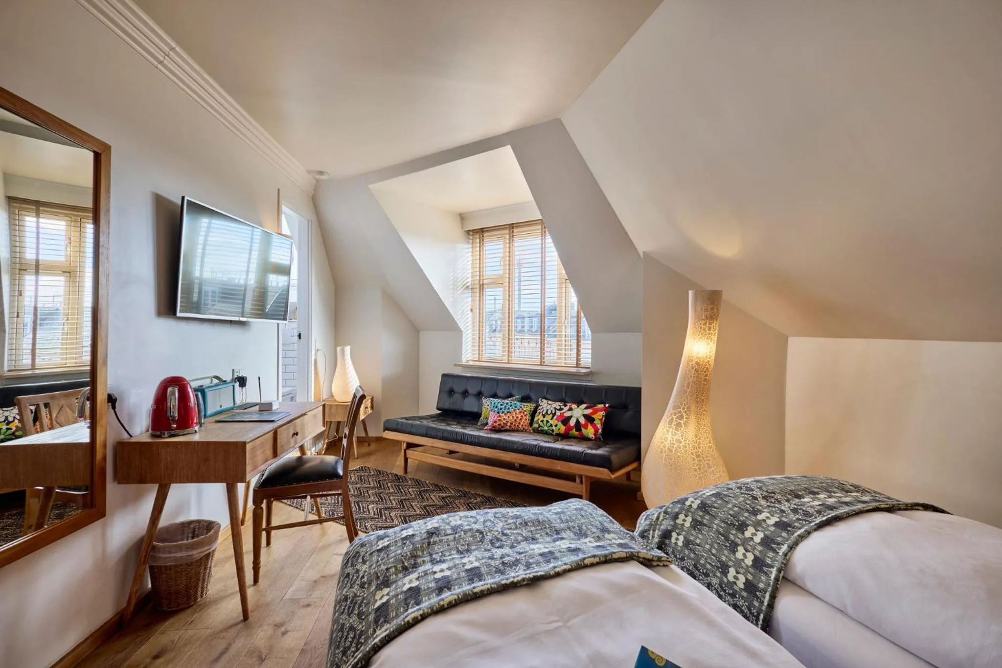 Bedroom, Bed in Axel Guldsmeden