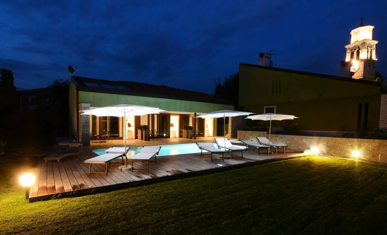 Garden view in B&B Sgonico