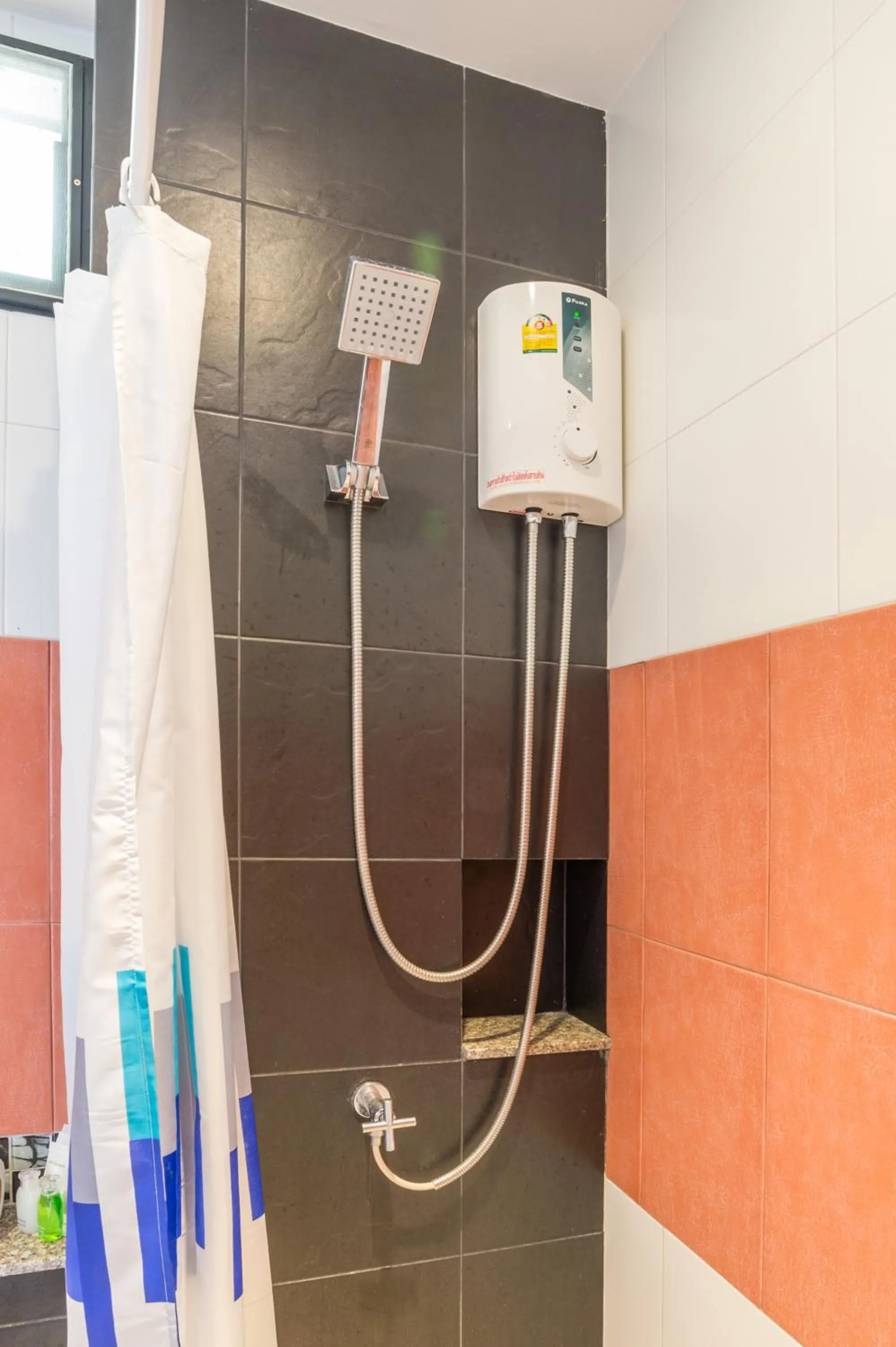 Photo of the whole room in Krabi Inn Resort