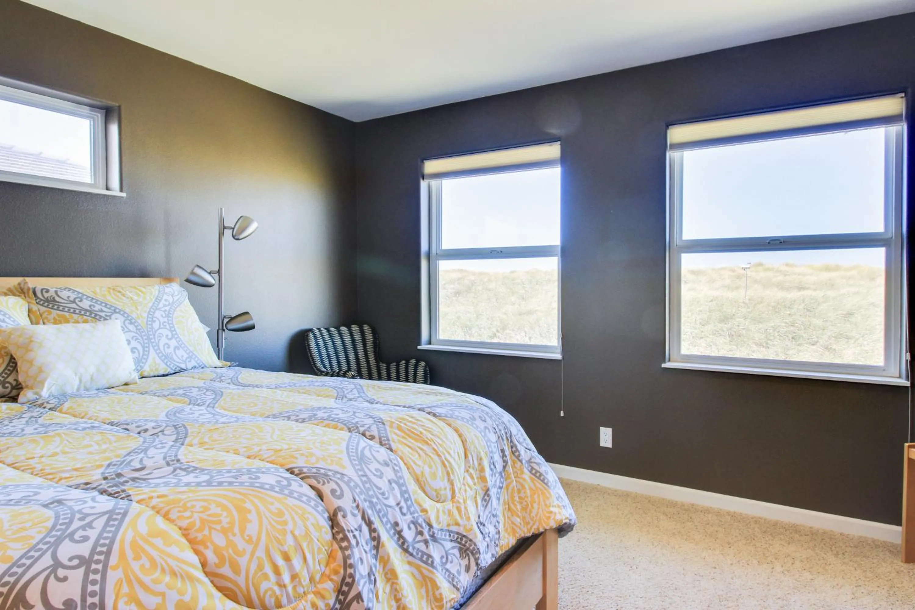 Bed in Beauty and the Beach