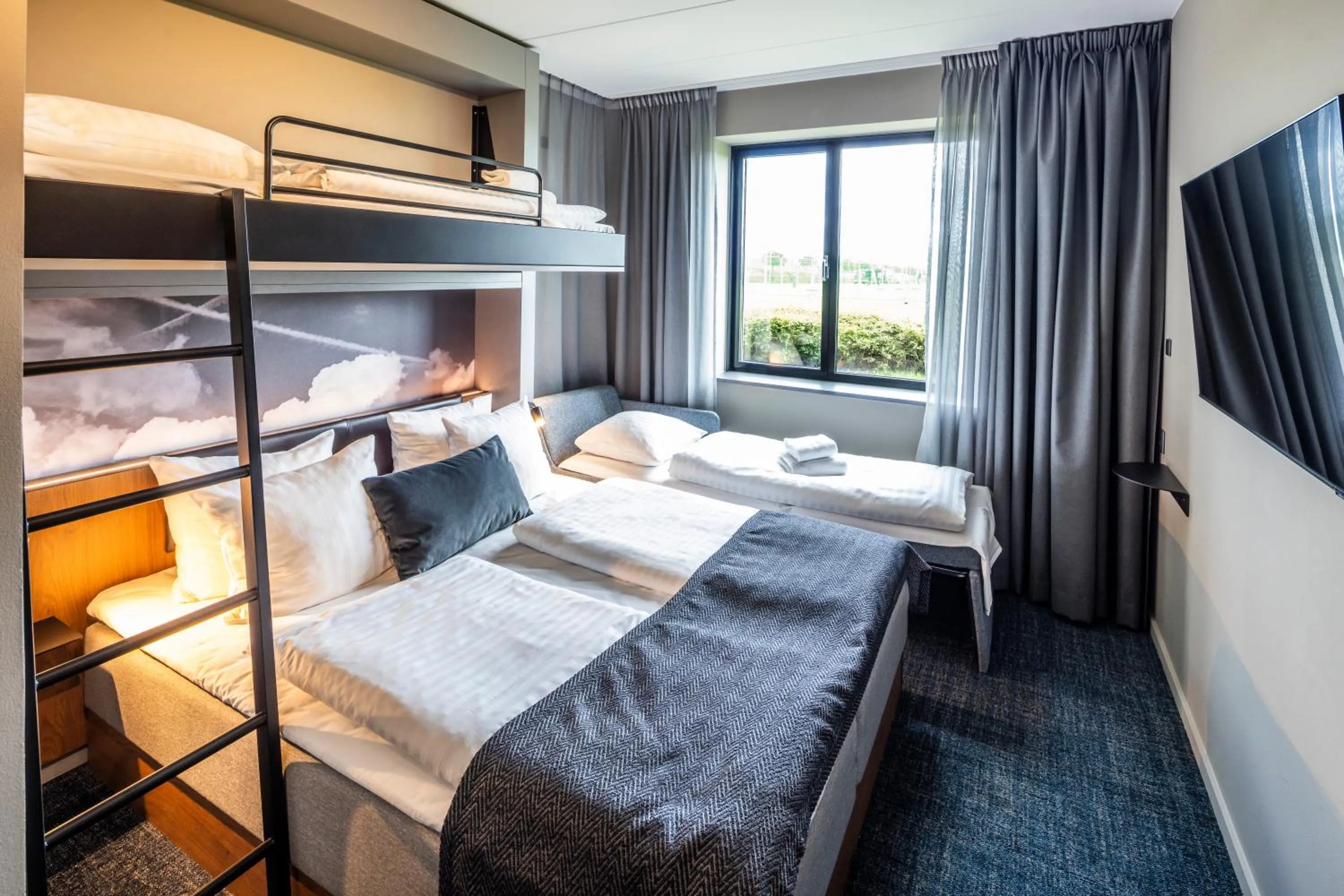 Photo of the whole room, Bed in Airport Hotel, Billund