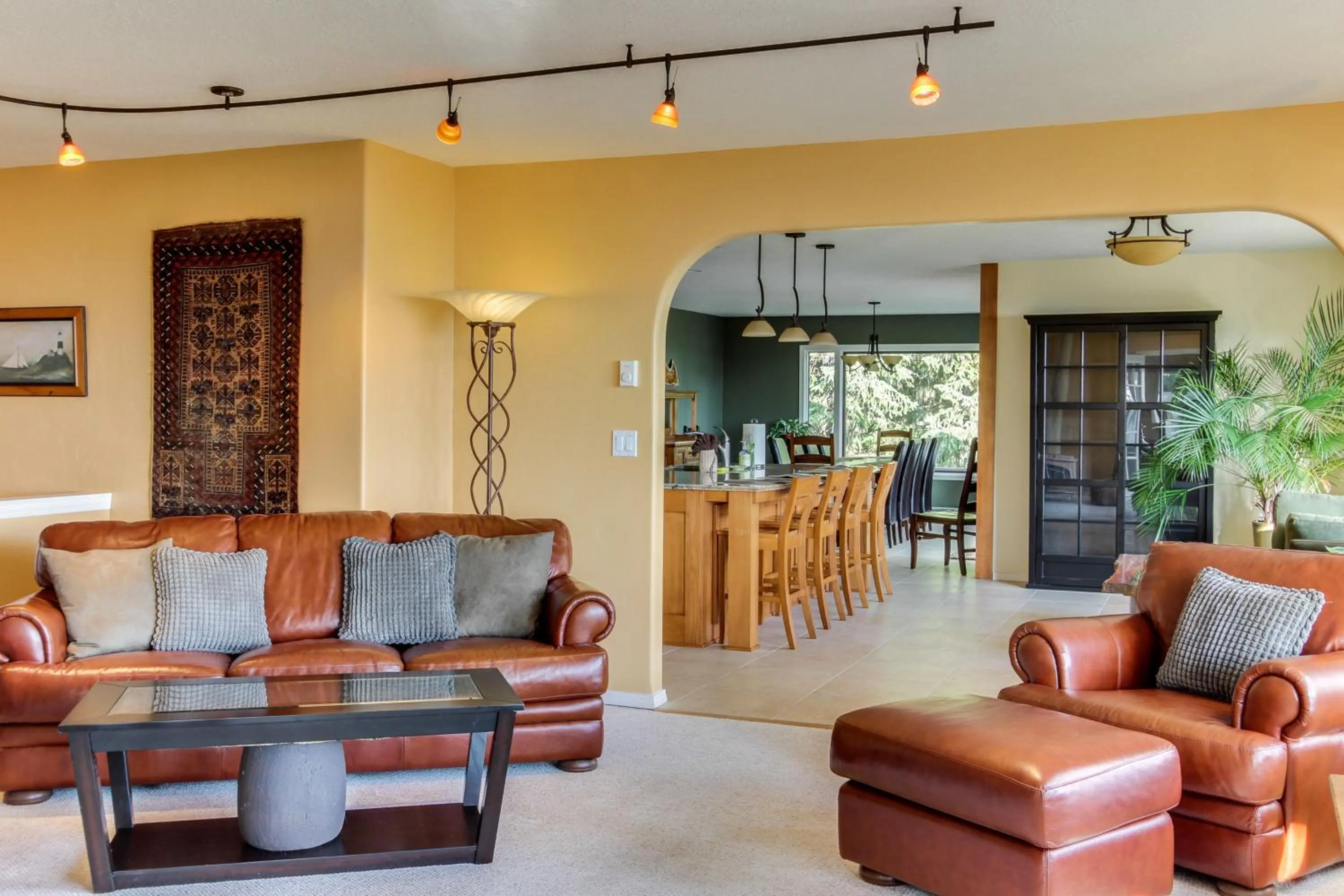 Hidden Luxury Beachfront Estate