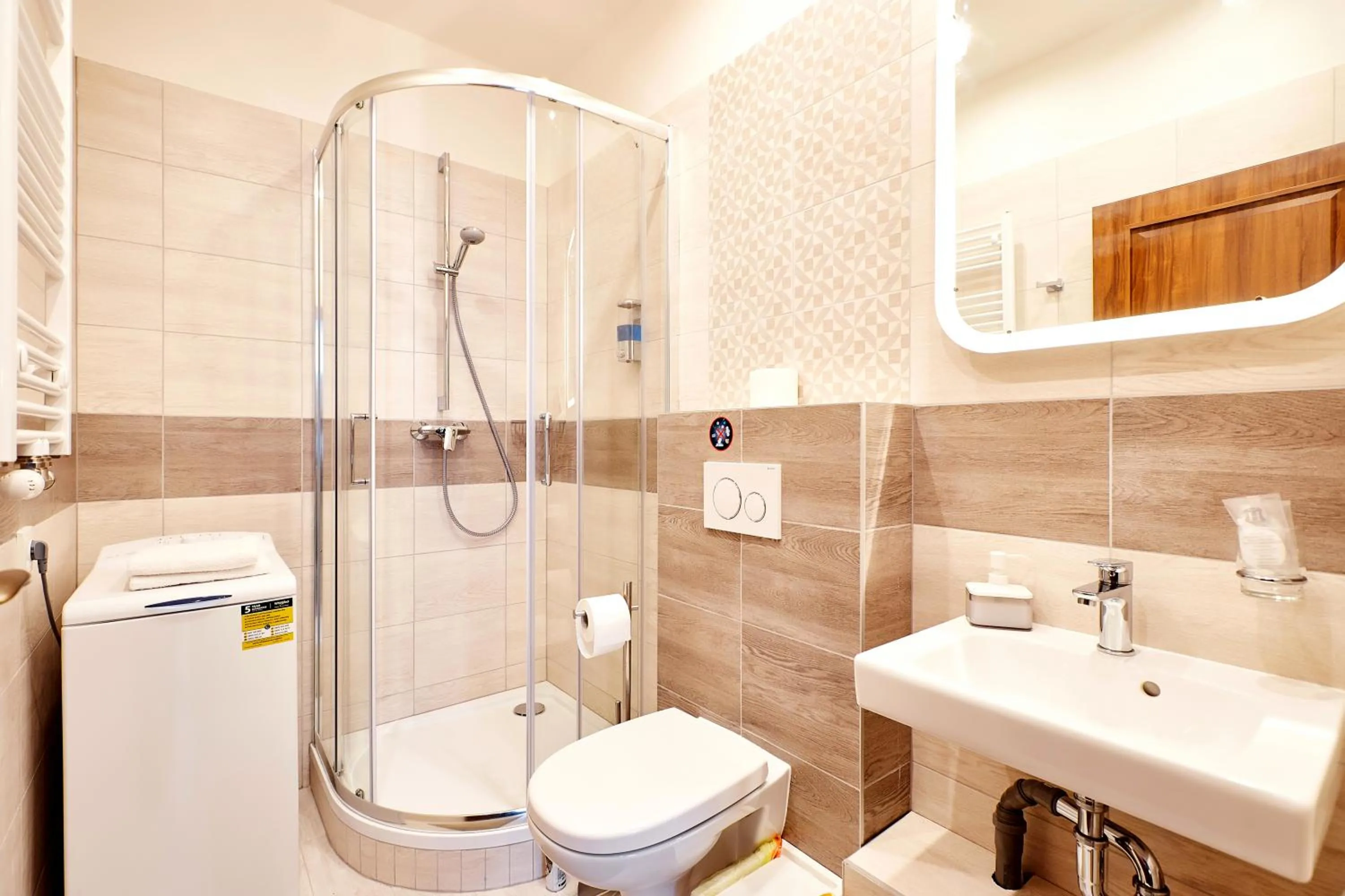 Shower in Residence Vaclavska