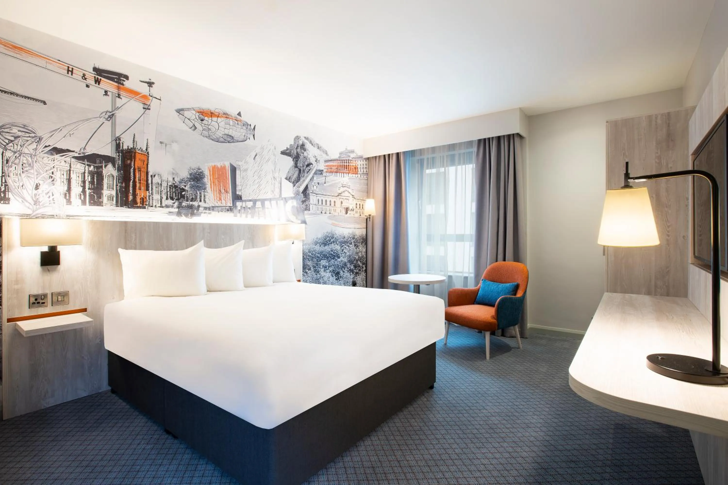 Bedroom, Bed in Leonardo Hotel Belfast