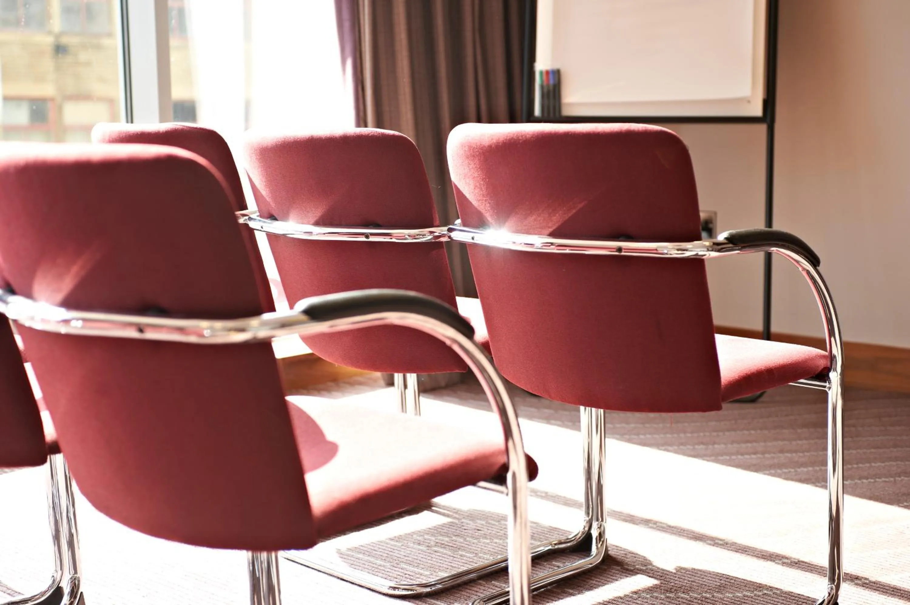 Business facilities in Leonardo Hotel Belfast