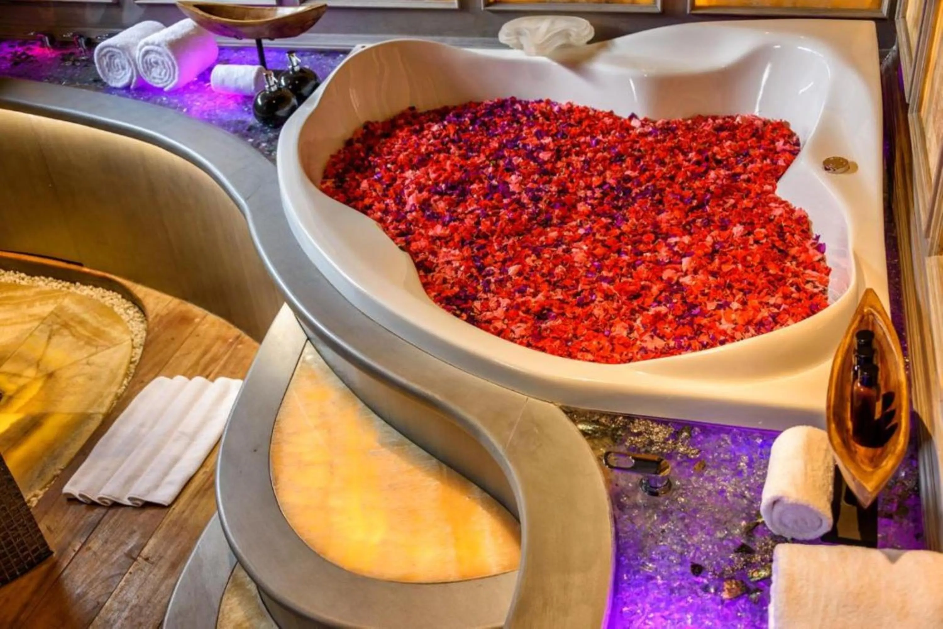 Bath in Permata Ayung Private Estate