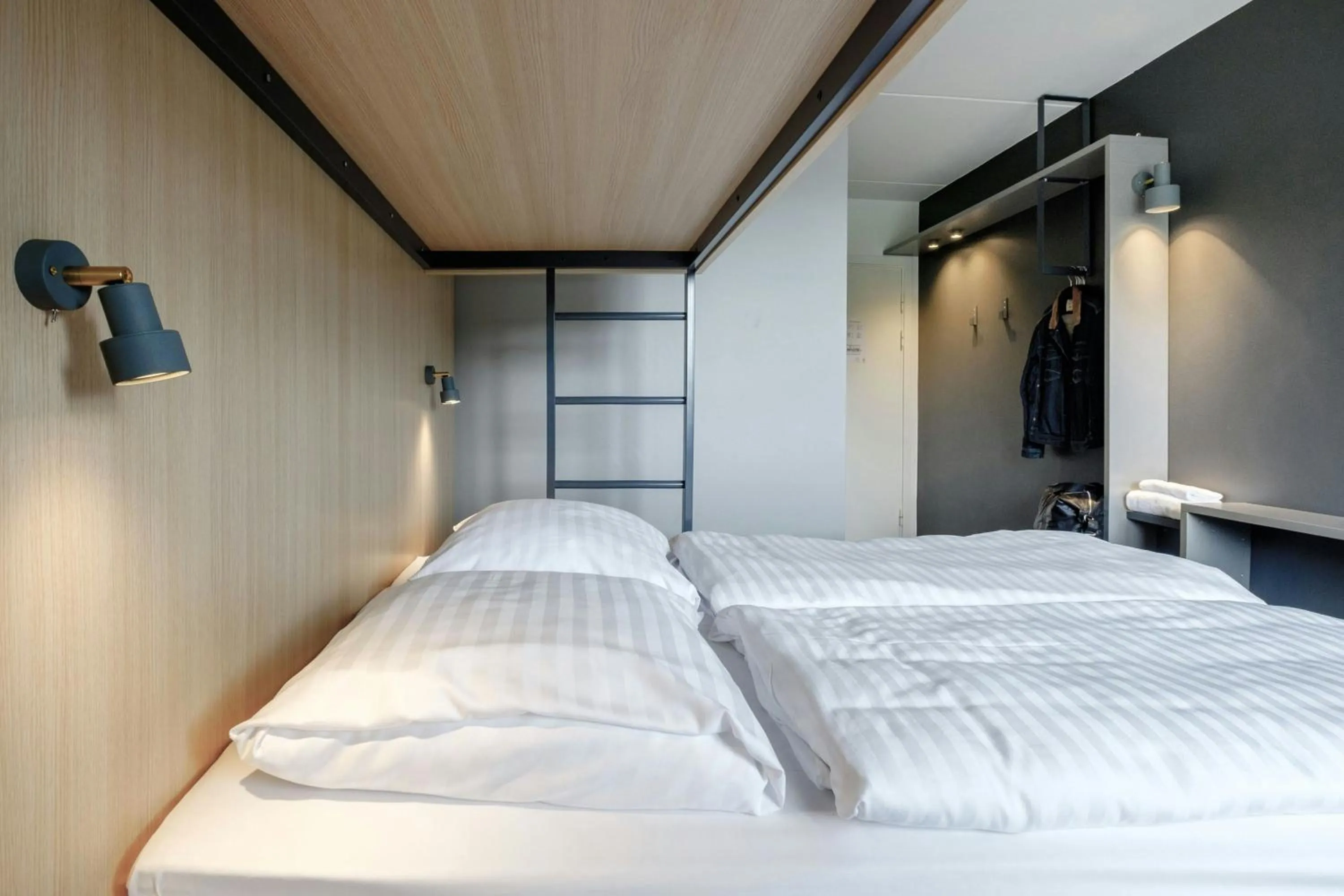 Photo of the whole room, Bed in Four Points Flex by Sheraton Ballerup