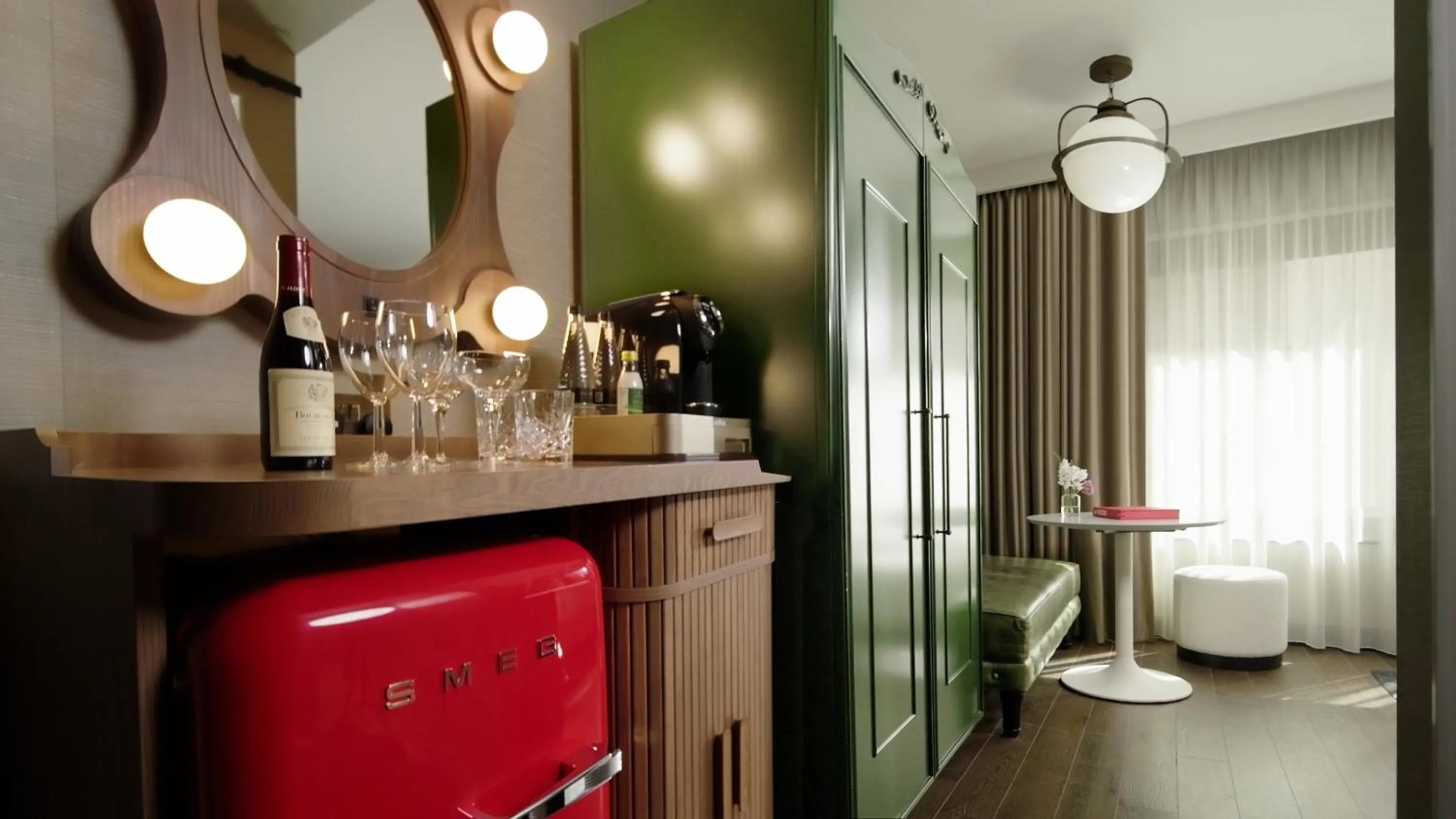 Coffee/tea facilities in Virgin Hotels London - Shoreditch