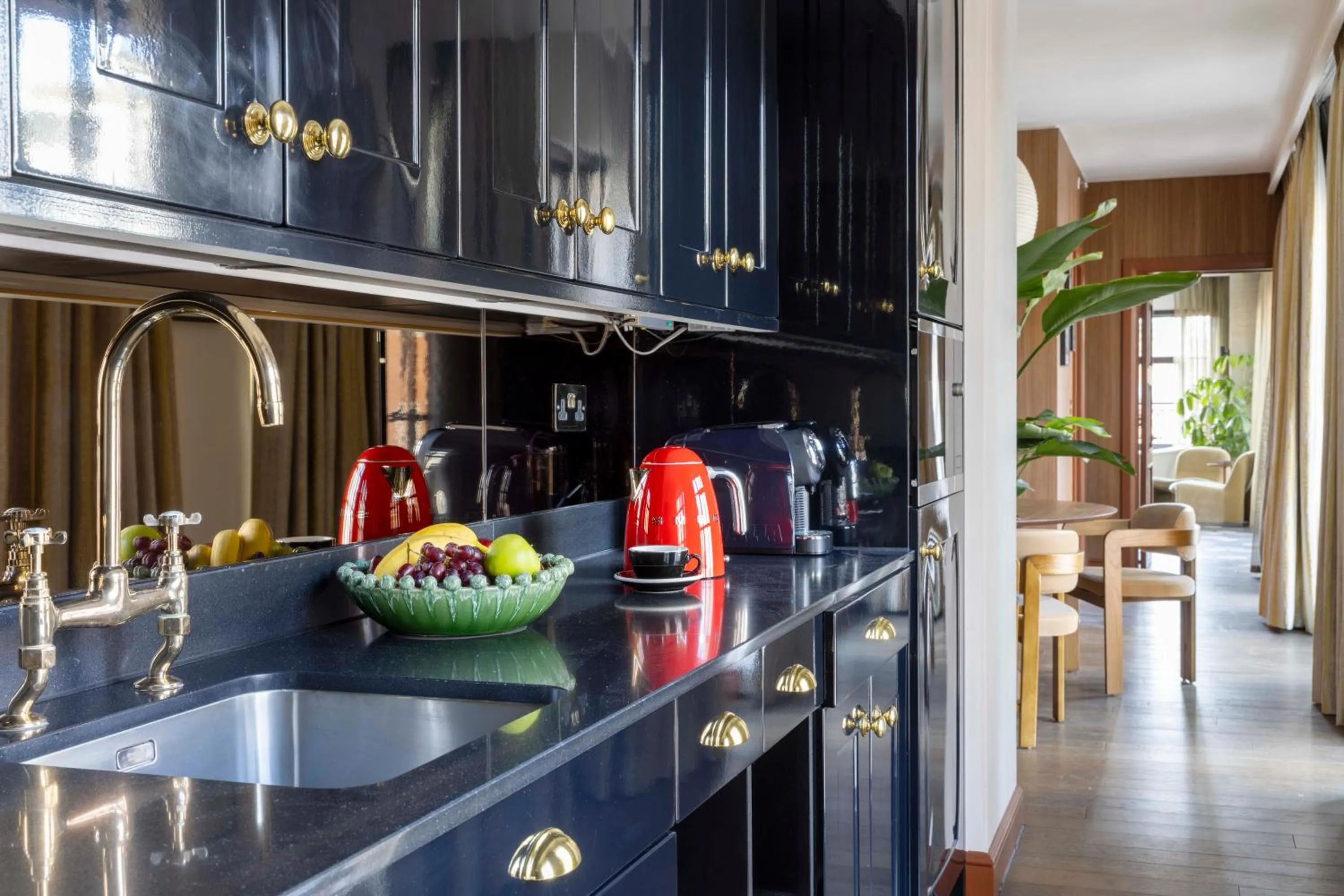 Kitchen or kitchenette in Virgin Hotels London - Shoreditch