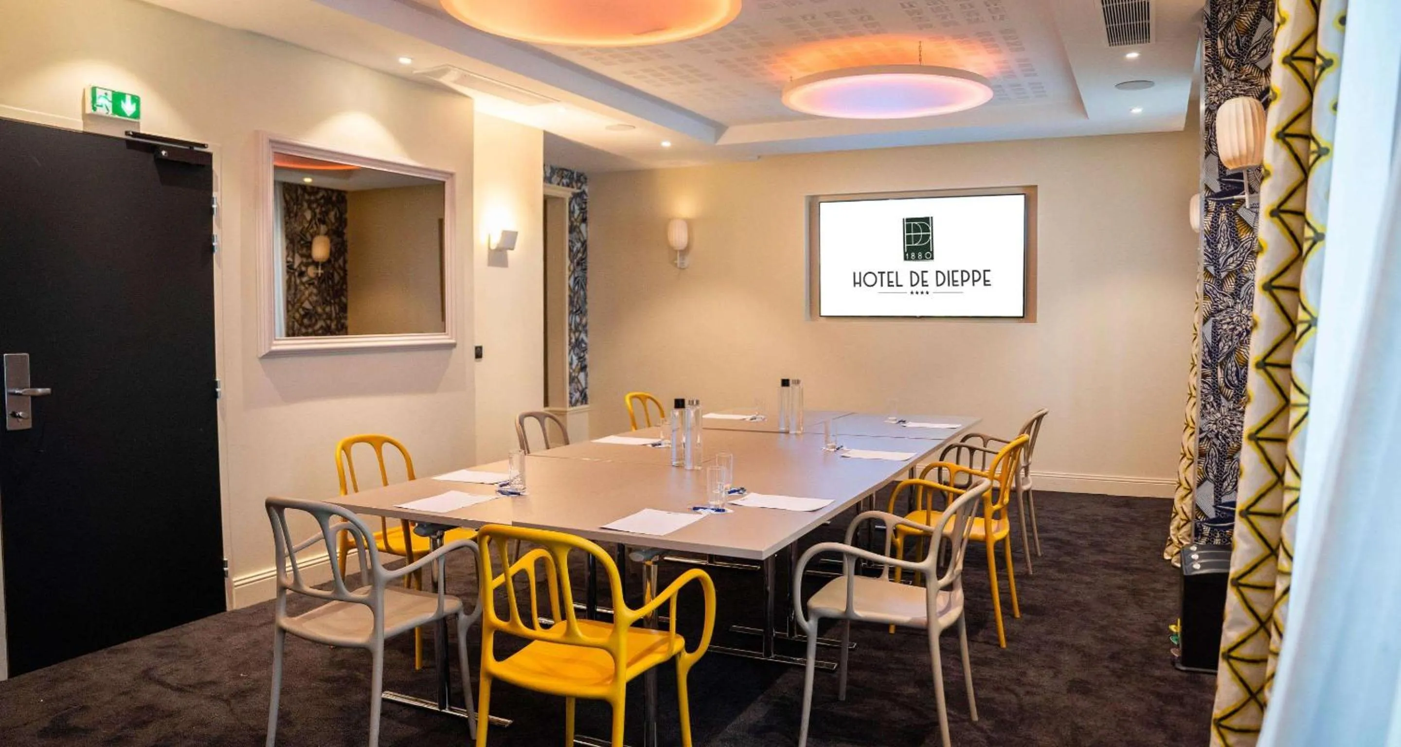 Meeting/conference room in Best Western Plus Hotel de Dieppe 1880