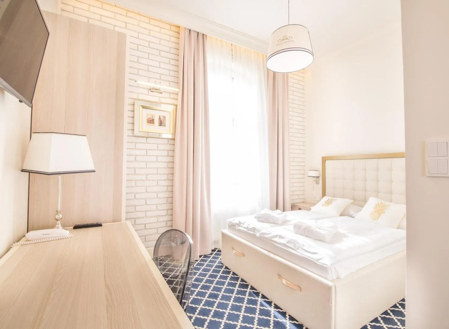 Bed in Willa Legenda Hotel Adults Only