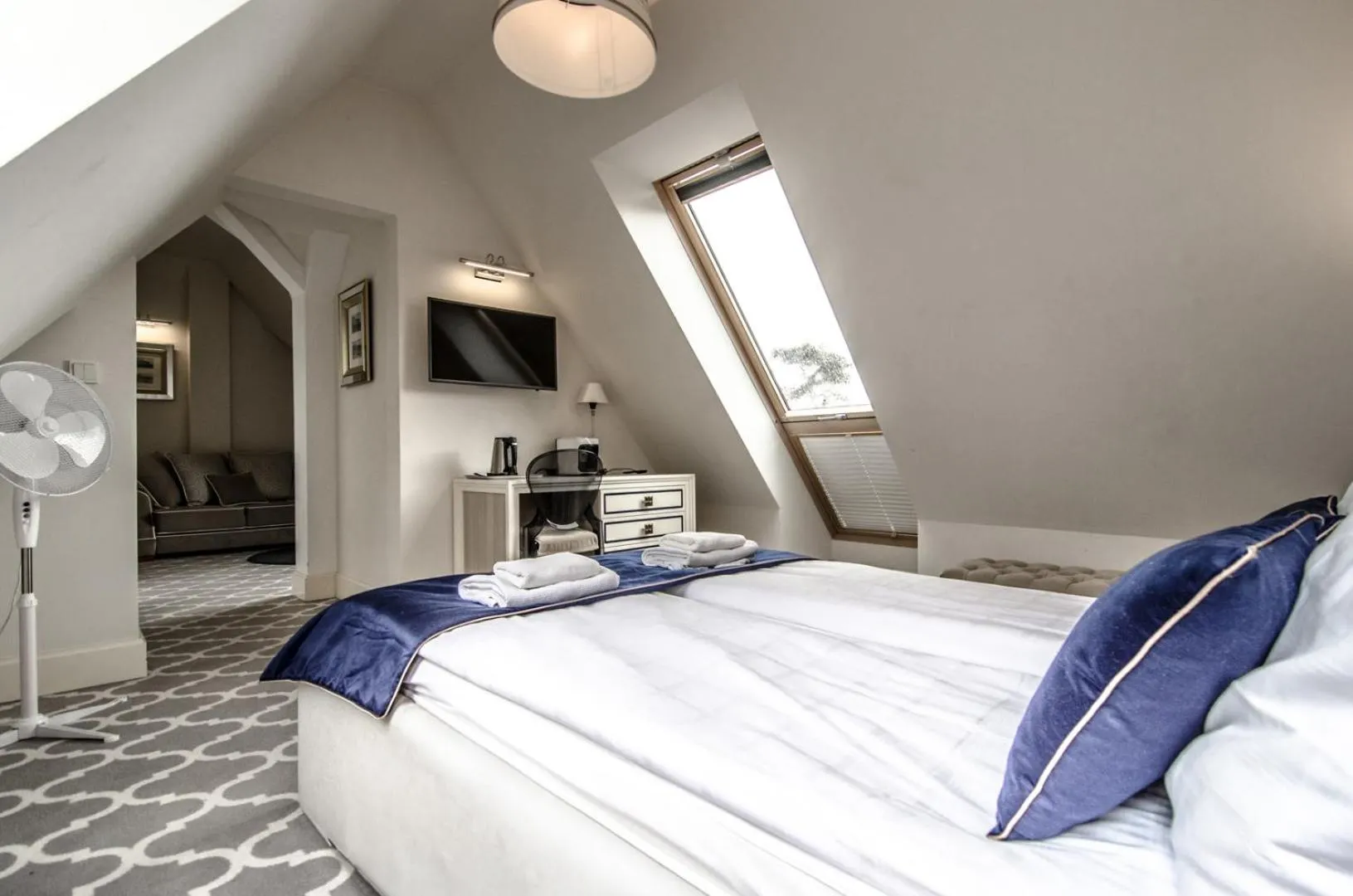 TV and multimedia, Bed in Willa Legenda Hotel Adults Only