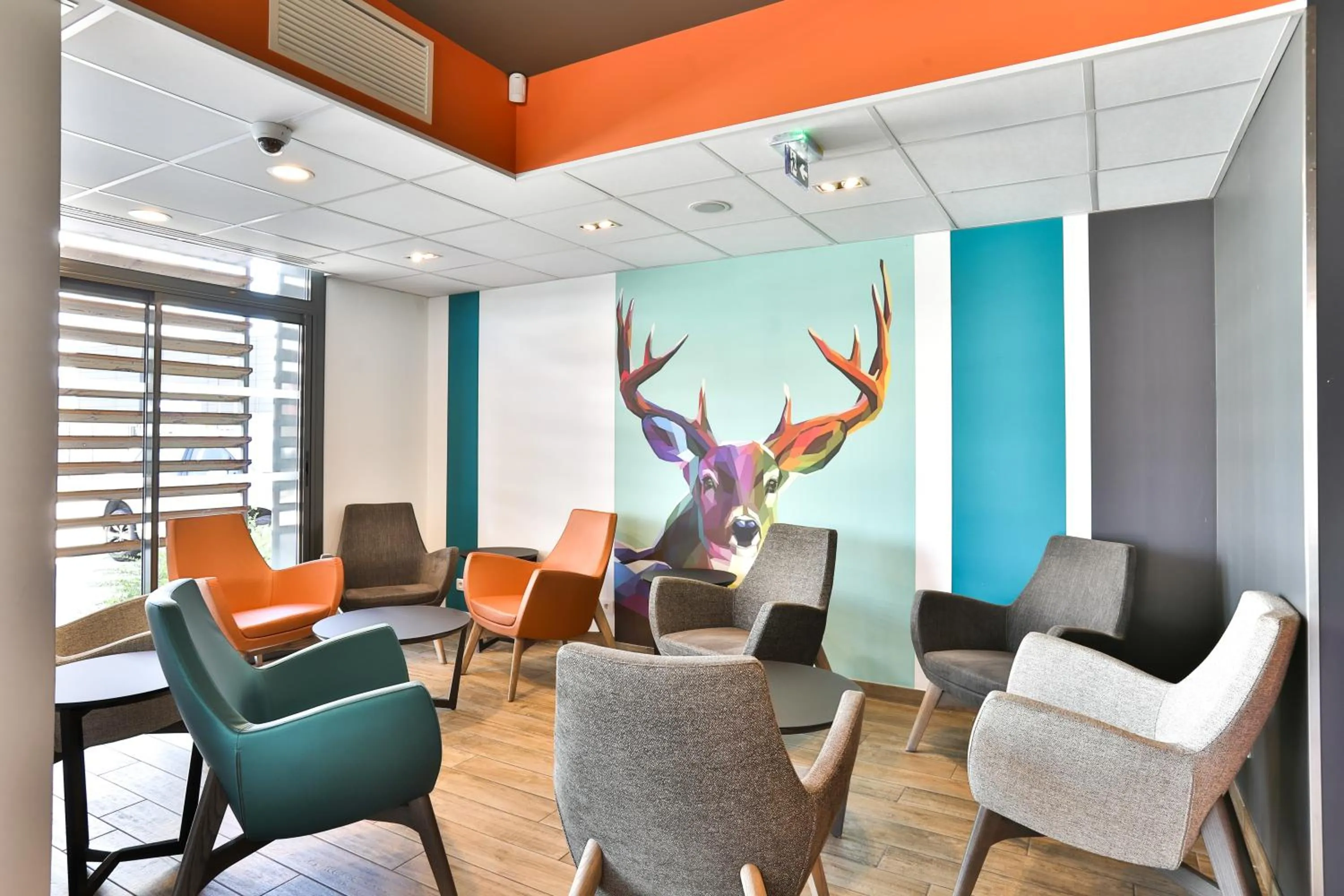 Seating area in Kyriad Pontarlier