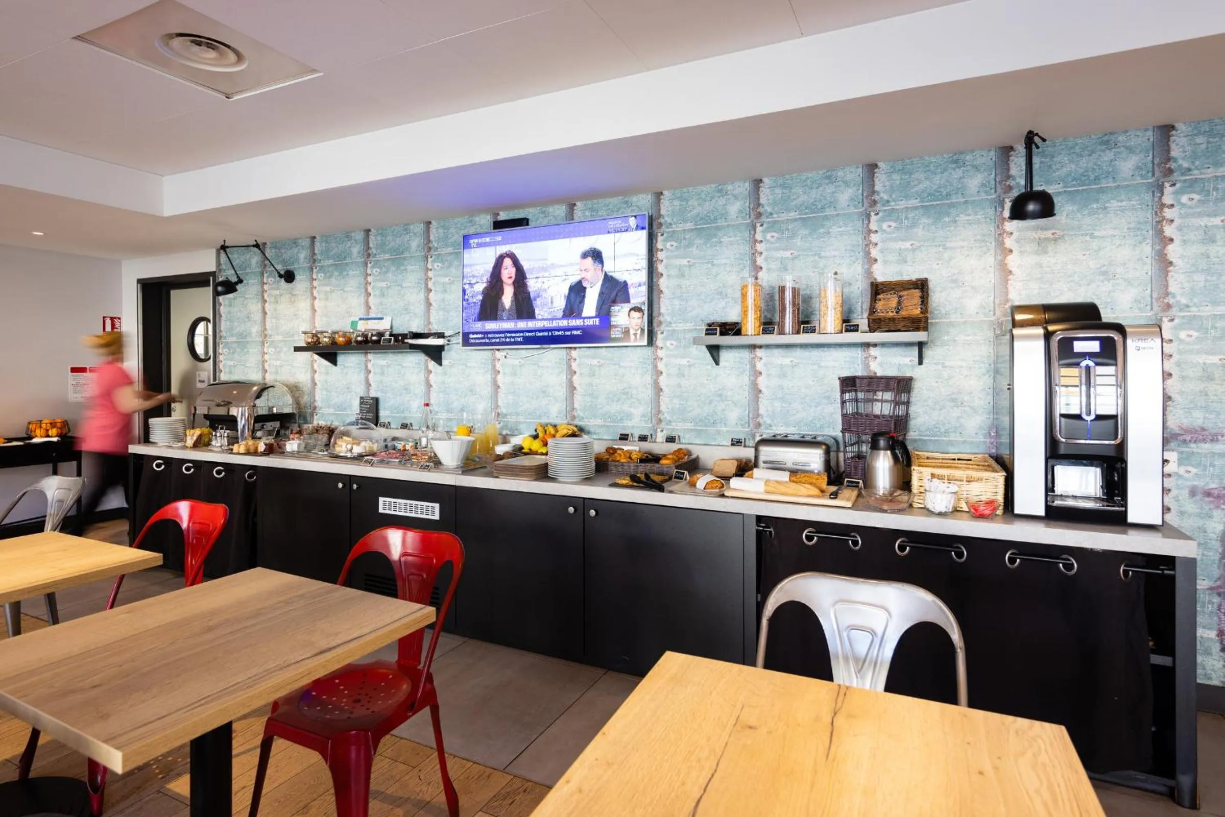 Restaurant/places to eat in Campanile Limoges Centre - Gare