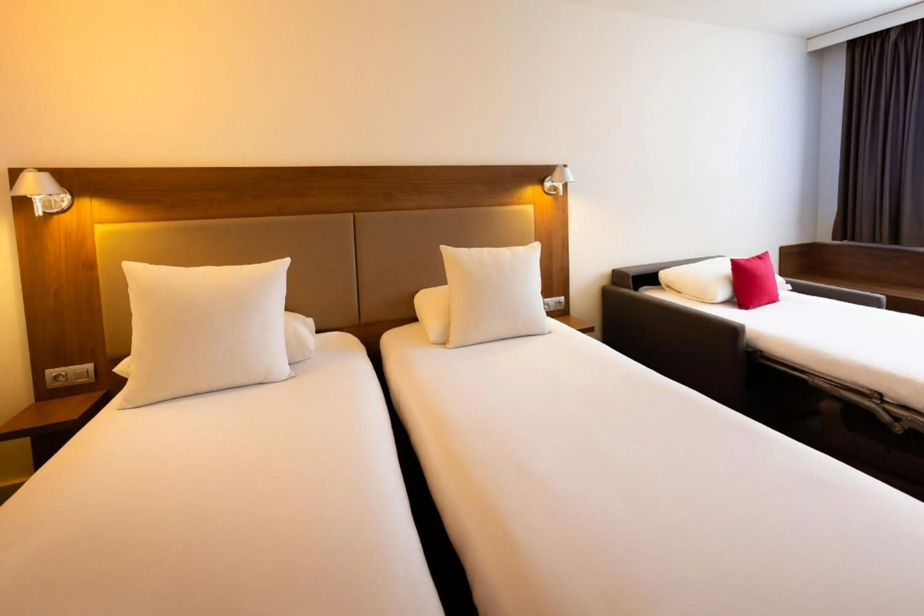 Bed in Campanile Limoges Centre - Gare