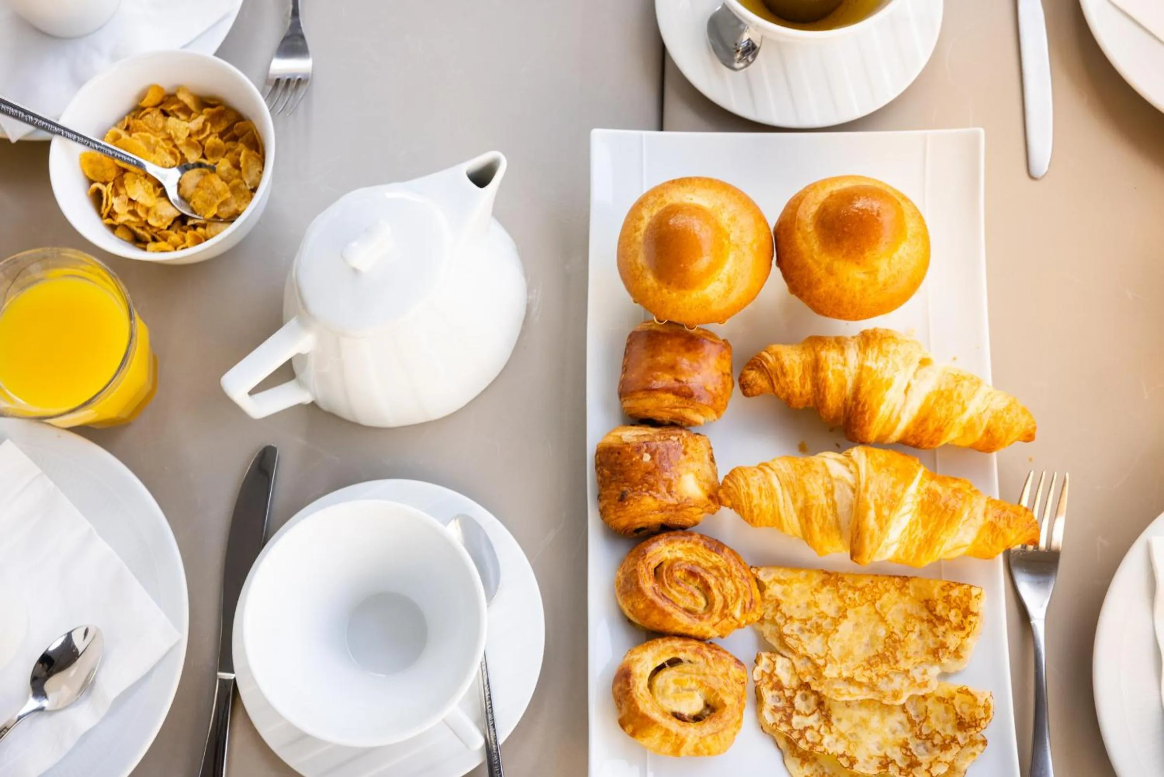 Food and drinks in Campanile Limoges Centre - Gare