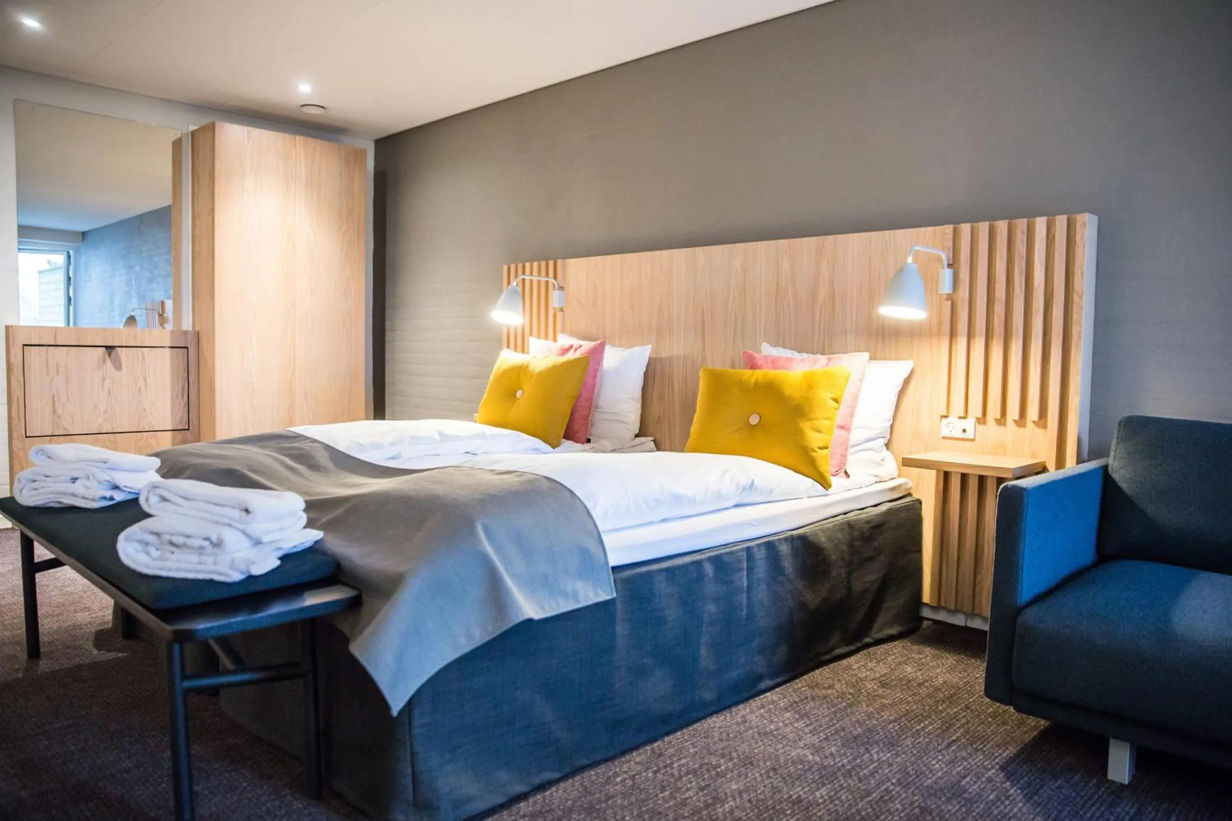 Photo of the whole room, Bed in Comwell Holte