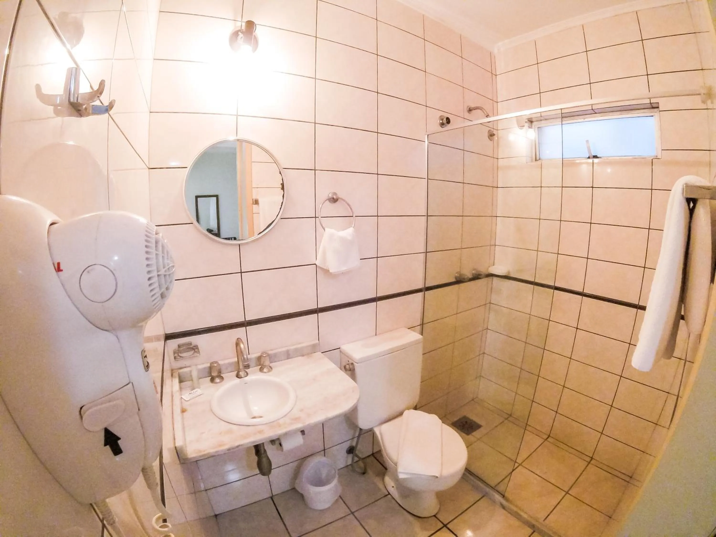 Bathroom in Milão Hotel