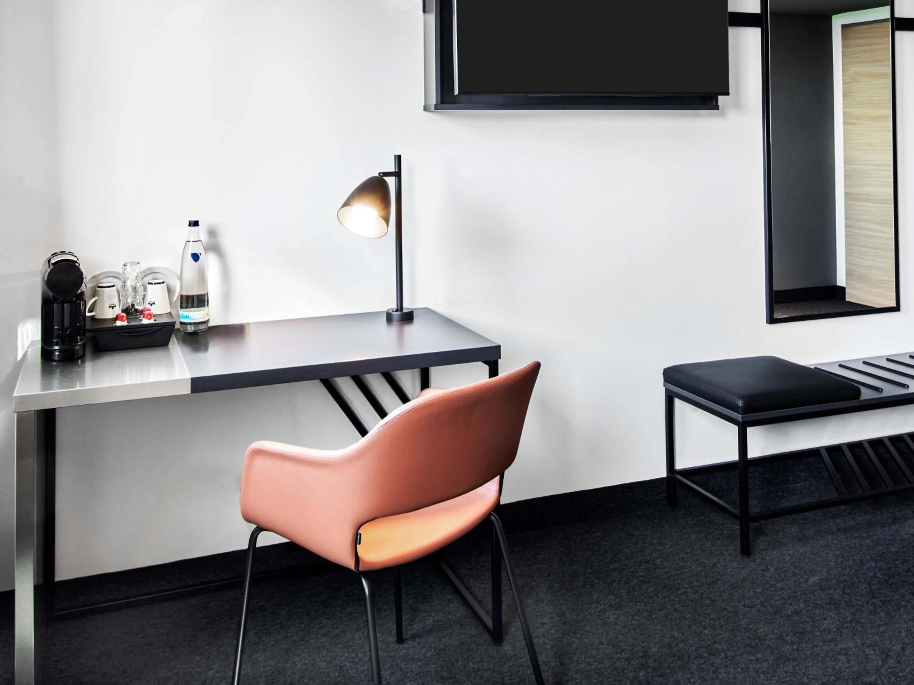 Photo of the whole room in B&B Hotel Frankfurt-Airport