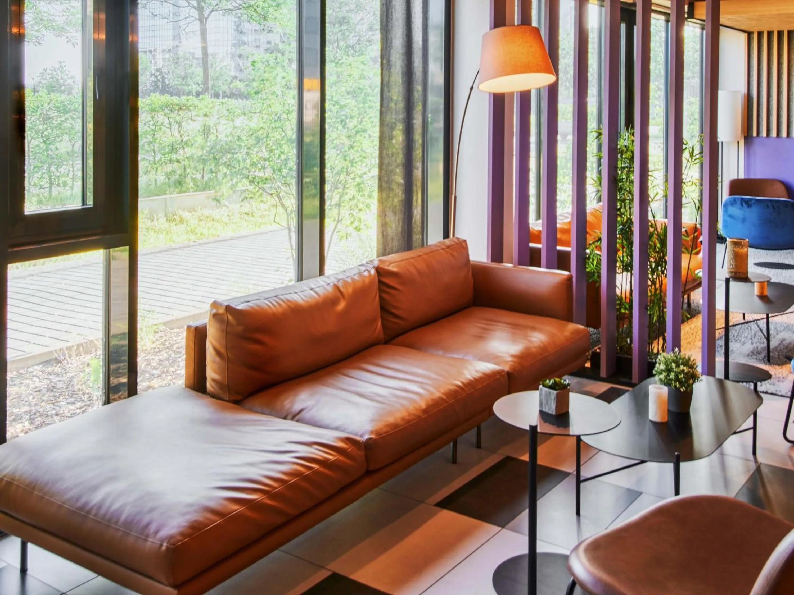 Lobby or reception in B&B Hotel Frankfurt-Airport