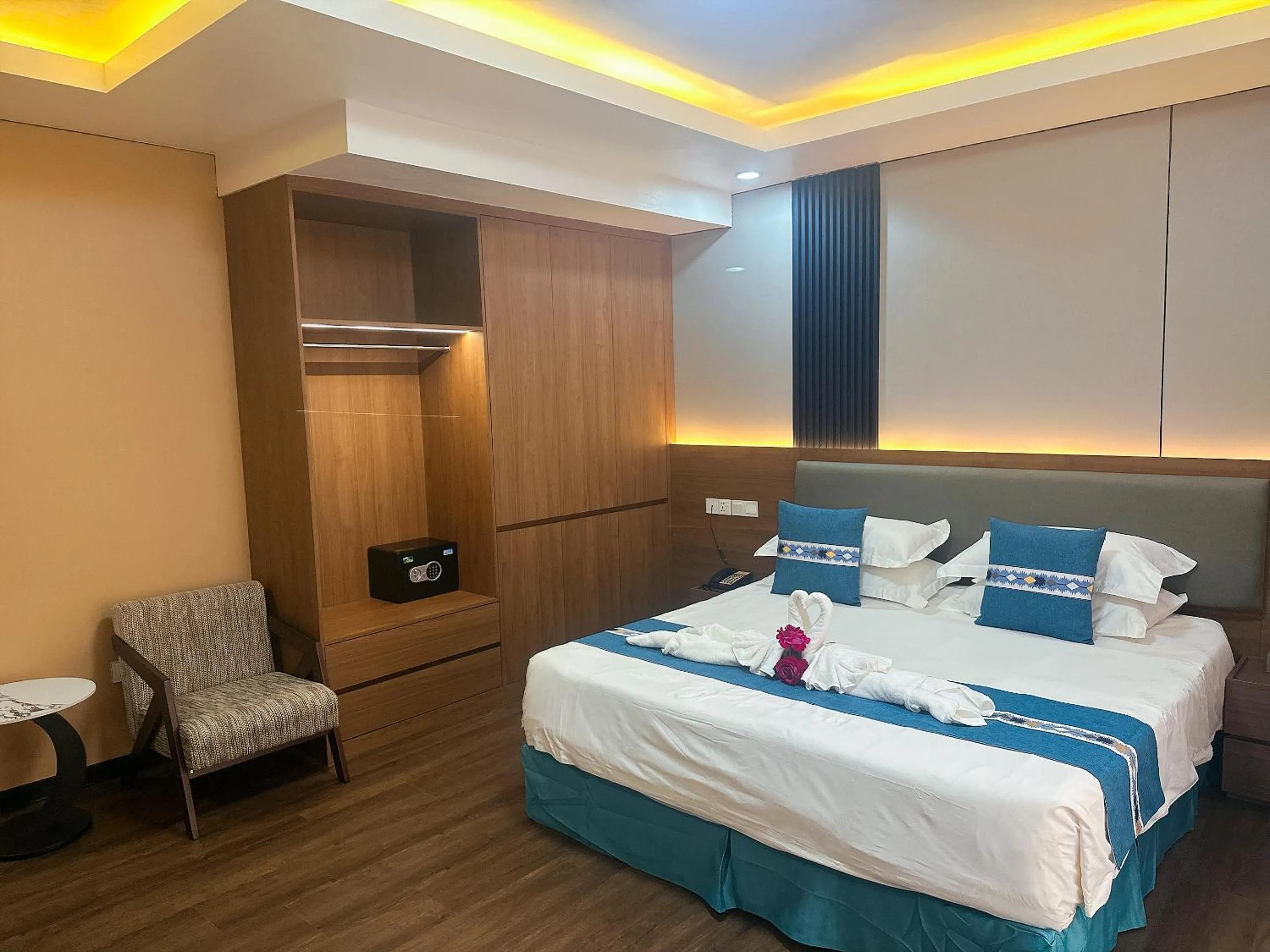 Bed in Nanjing Restaurant & Motel