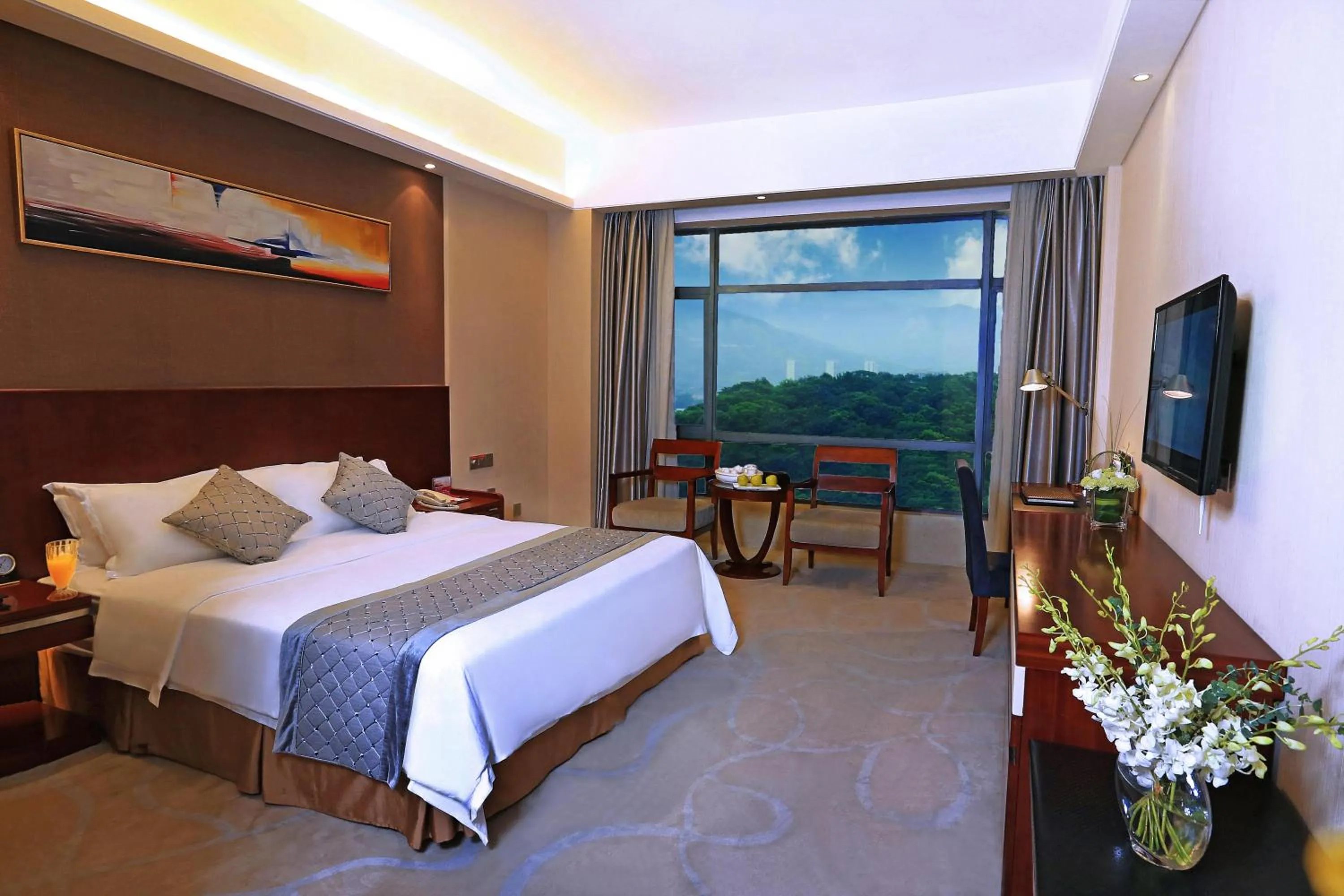 Photo of the whole room in Ramada Longyan