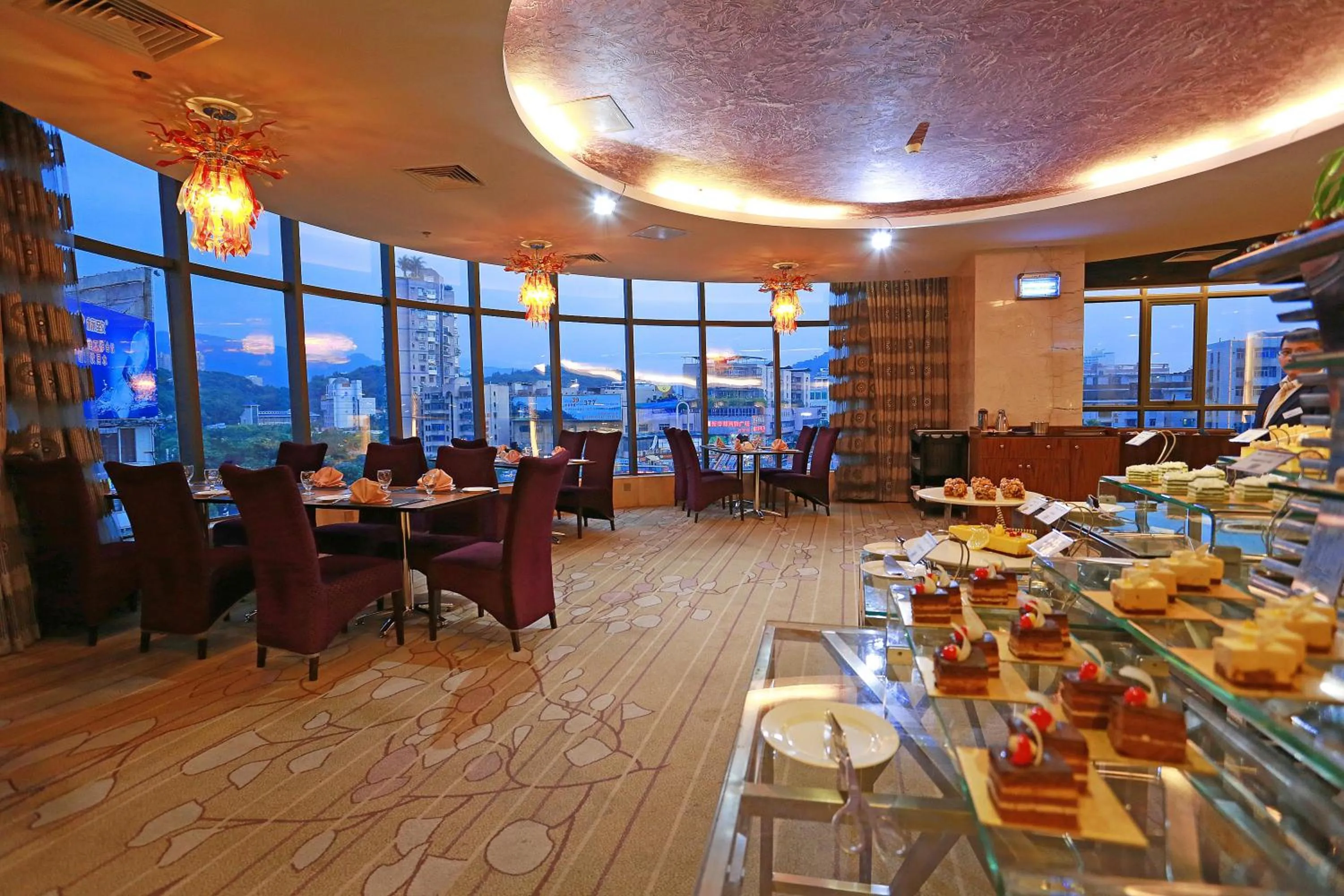Restaurant/Places to Eat in Ramada Longyan