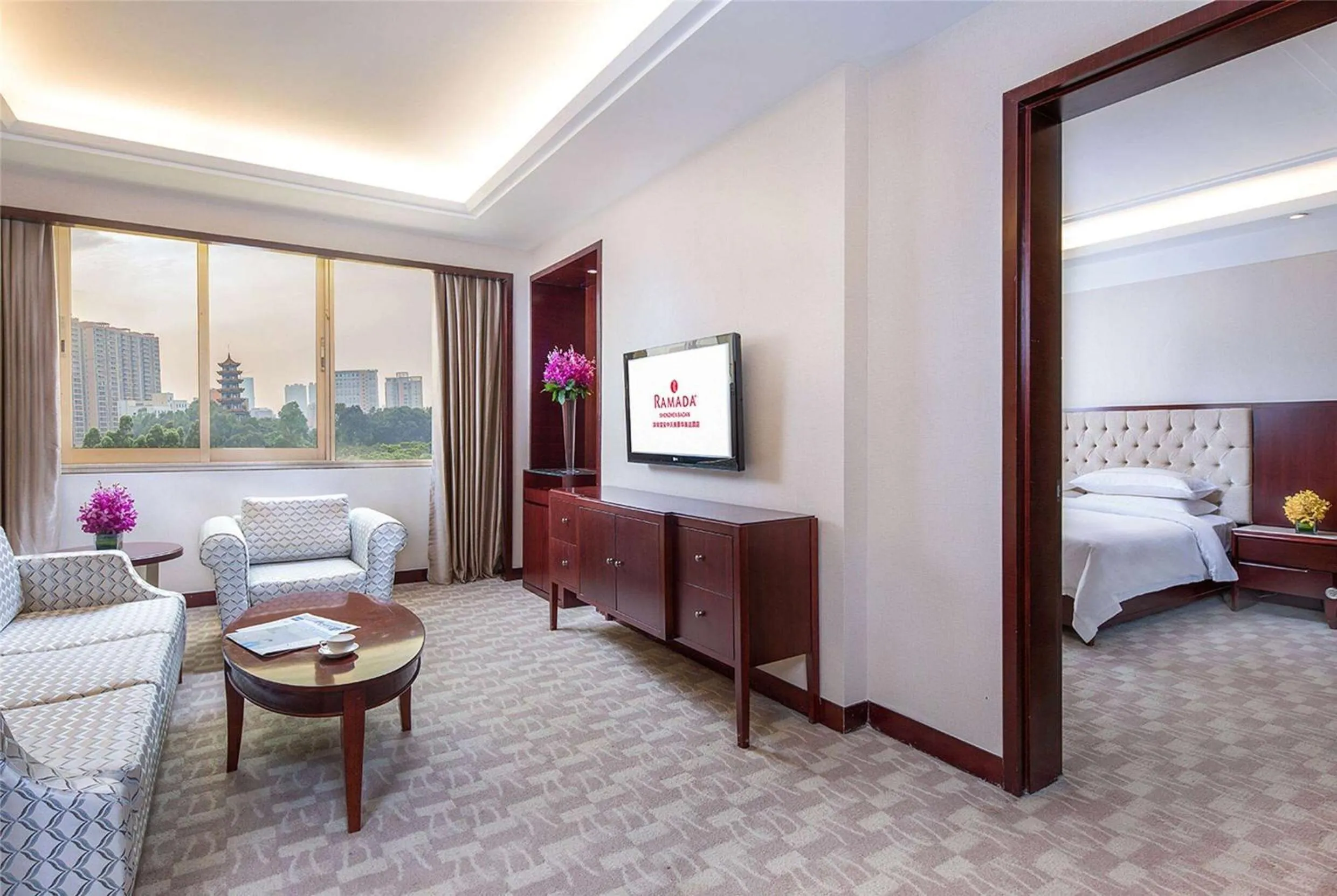 Photo of the whole room, Bed in Ramada Shenzhen Baoan