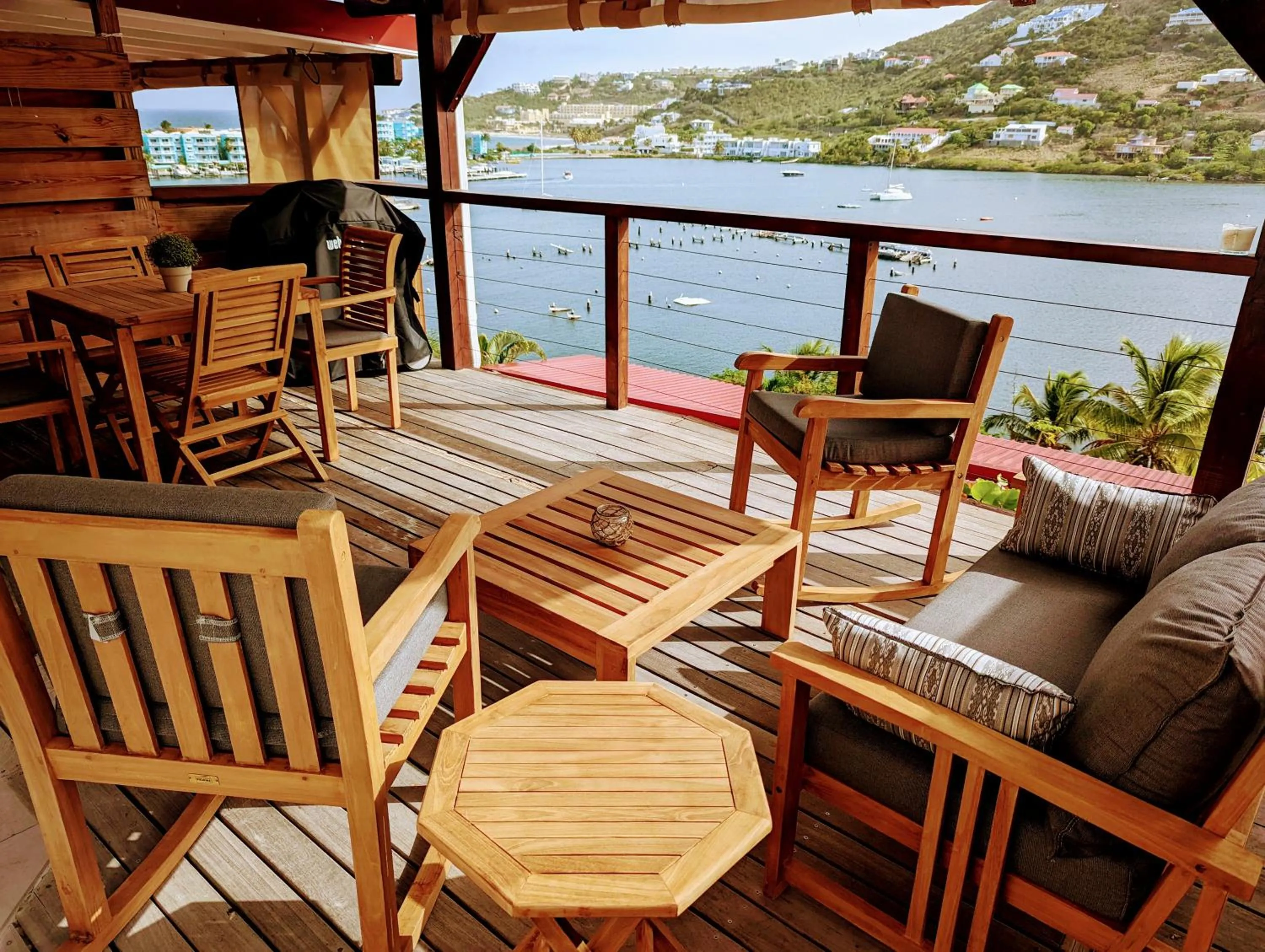 Balcony/Terrace in Les Balcons d'Oyster Pond